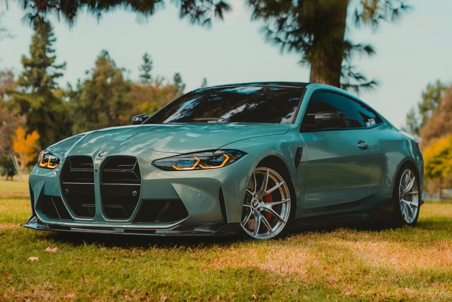 Green BMW G82 Coupe M4 with 19" VS-5RS Apex wheels in Brushed Clear