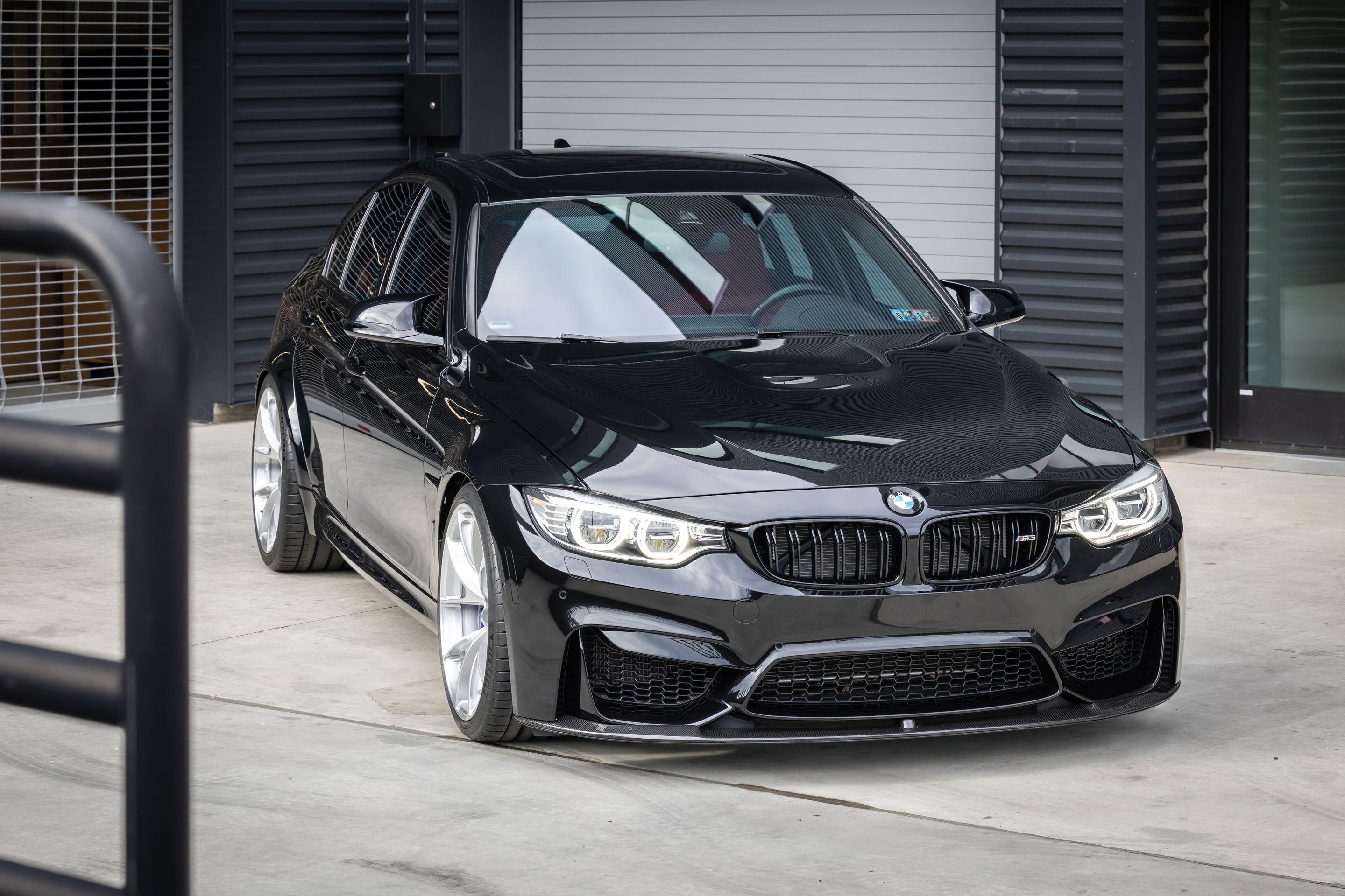 Black BMW F80 M3 with 20" VS-5RS Apex wheels in Brushed Clear