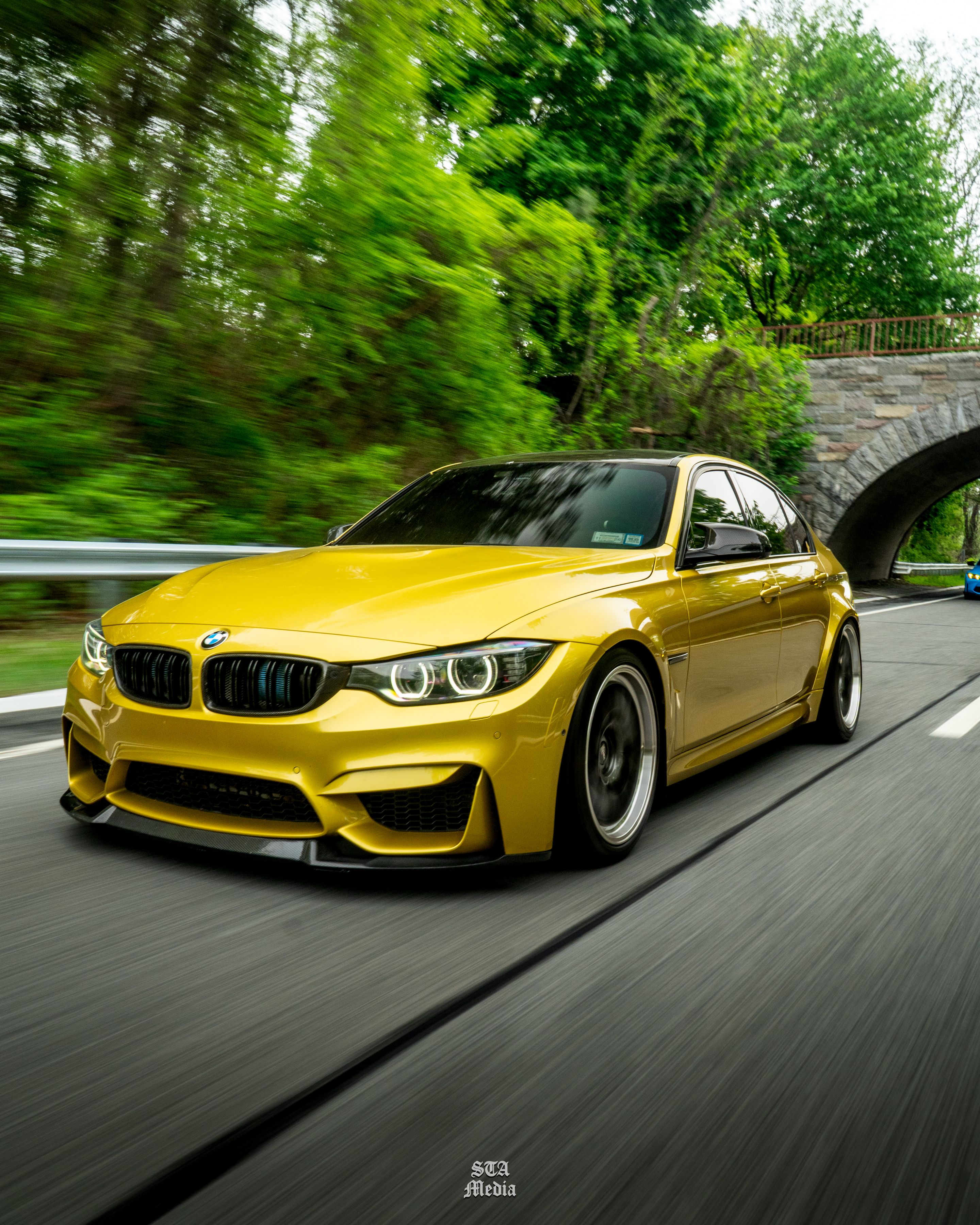 Yellow BMW F80 M3 with 19" ML-10RT Apex wheels in Machined Lip Anthracite