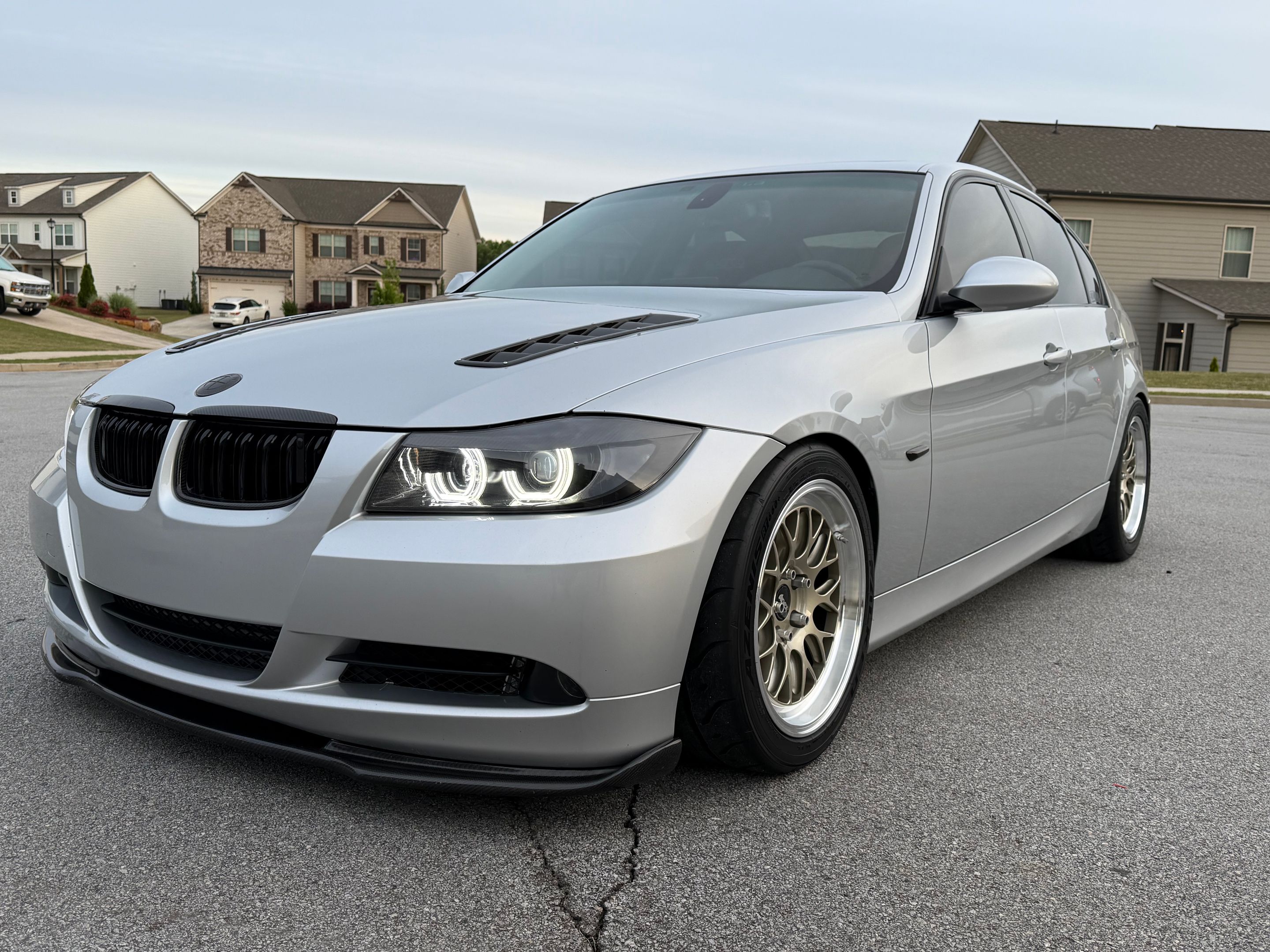 Silver BMW E90 Sedan 3 Series with 17" ML-10RT Apex wheels in Machined Lip Gloss Motorsport Gold
