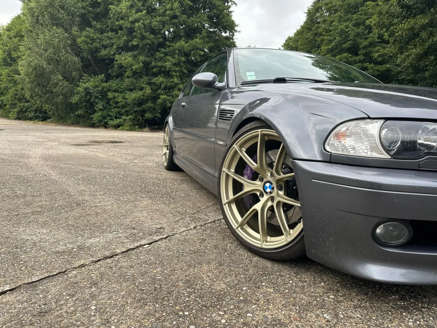 BMW E46 M3 with 19" VS-5RS Wheels in Motorsport Gold