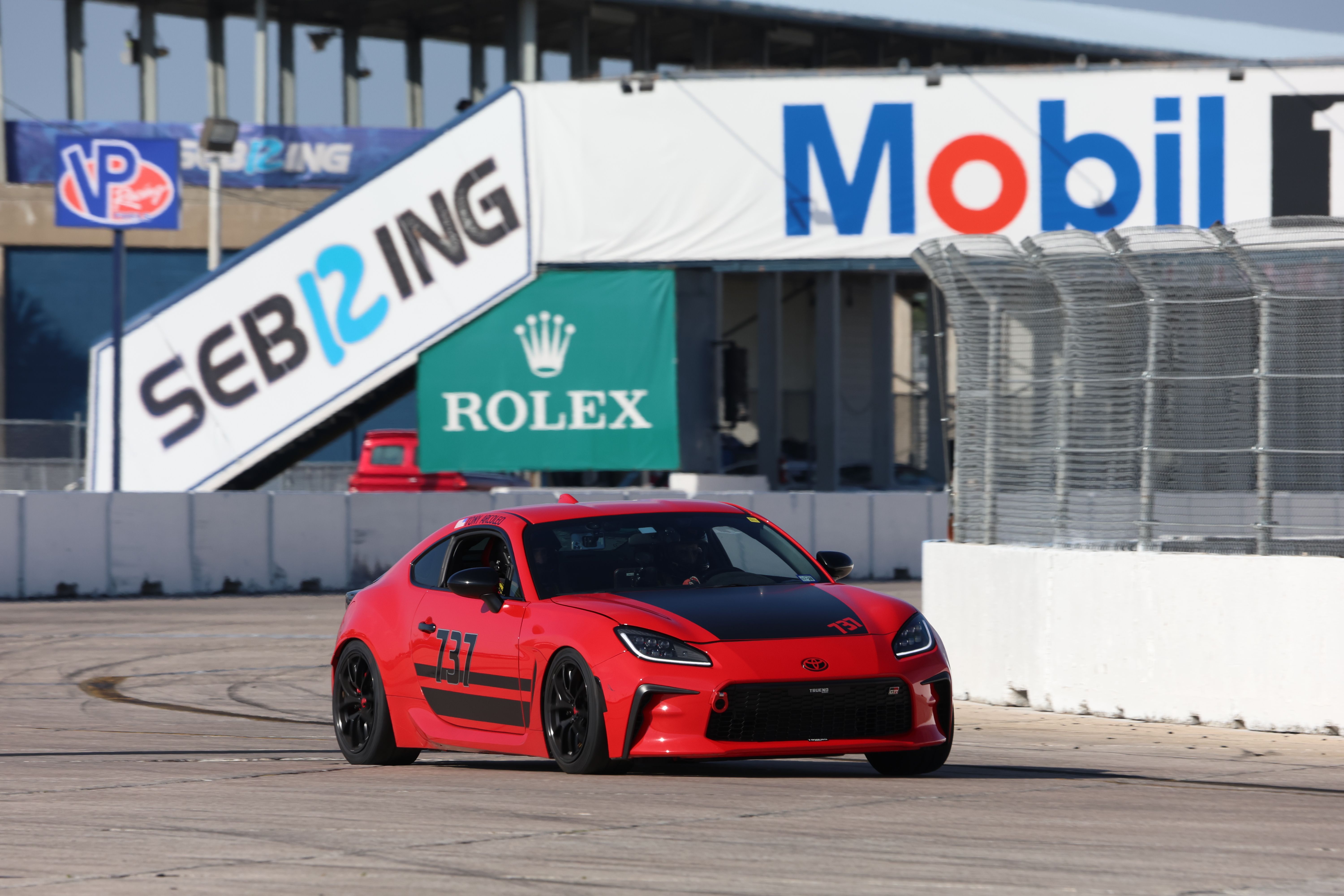 Red Toyota 86 - VS-5RS in Satin Black