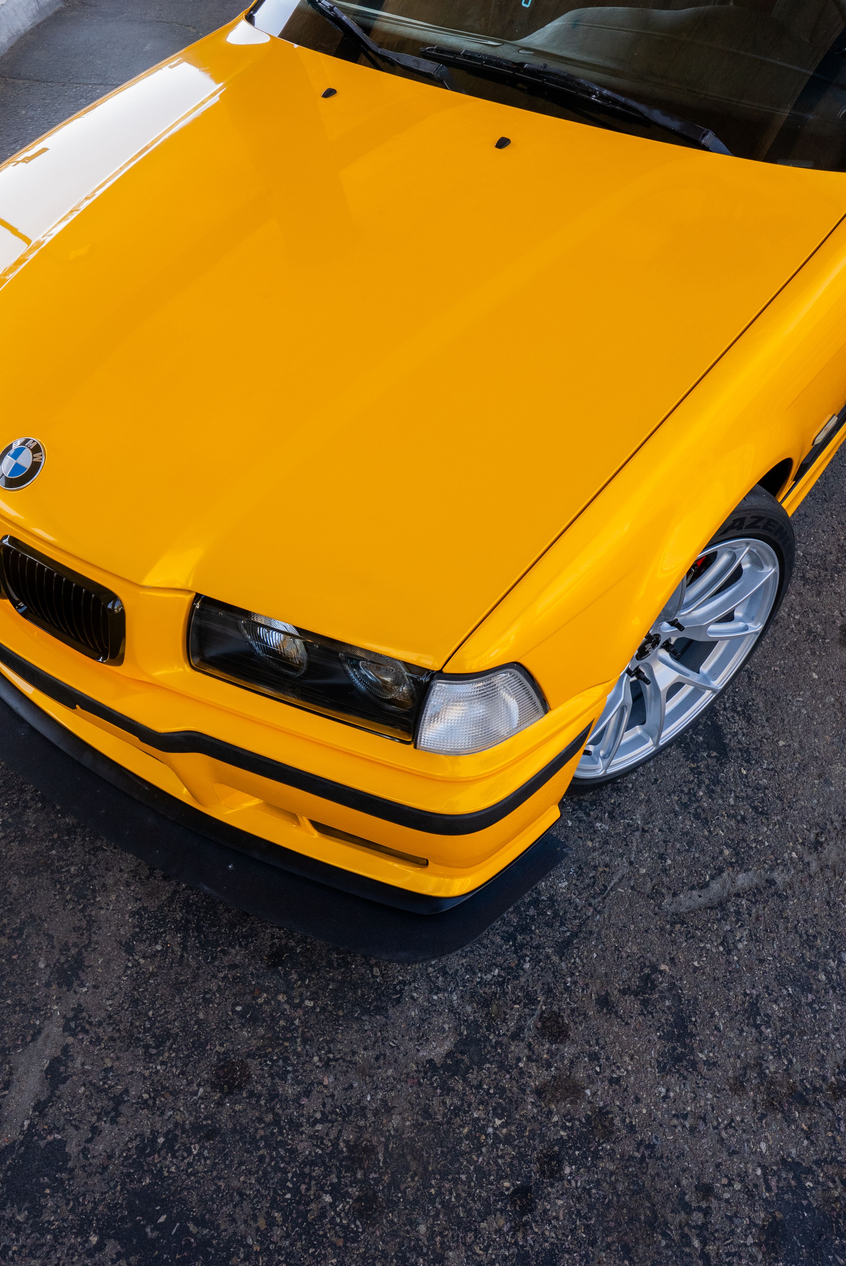 Yellow BMW E36 M3 with 18" VS-5 Apex wheels in Race Silver