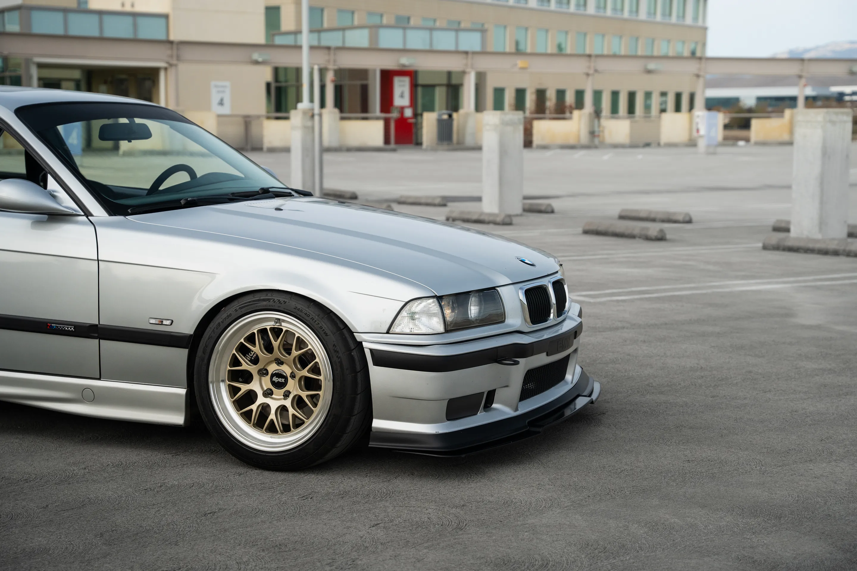 BMW E36 3 Series with 17