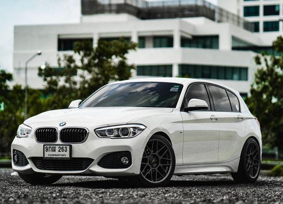 BMW F20 Hatchback 1 Series with 18" ARC-8 in Anthracite