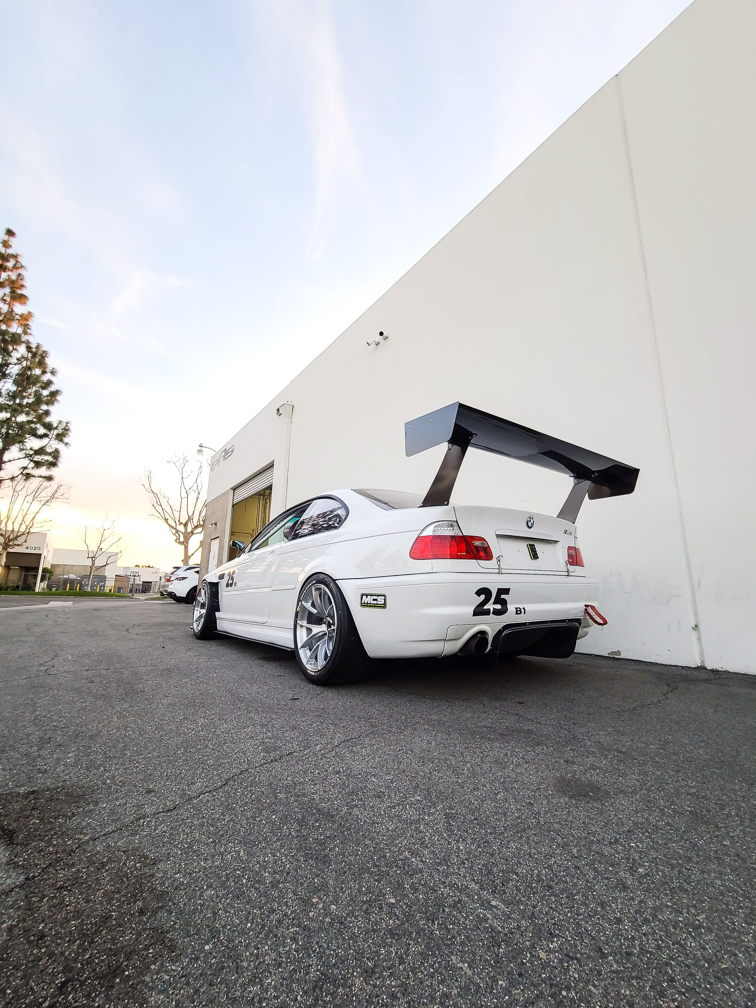 White BMW E46 M3 with 18" VS-5RS Apex wheels in Brushed Clear