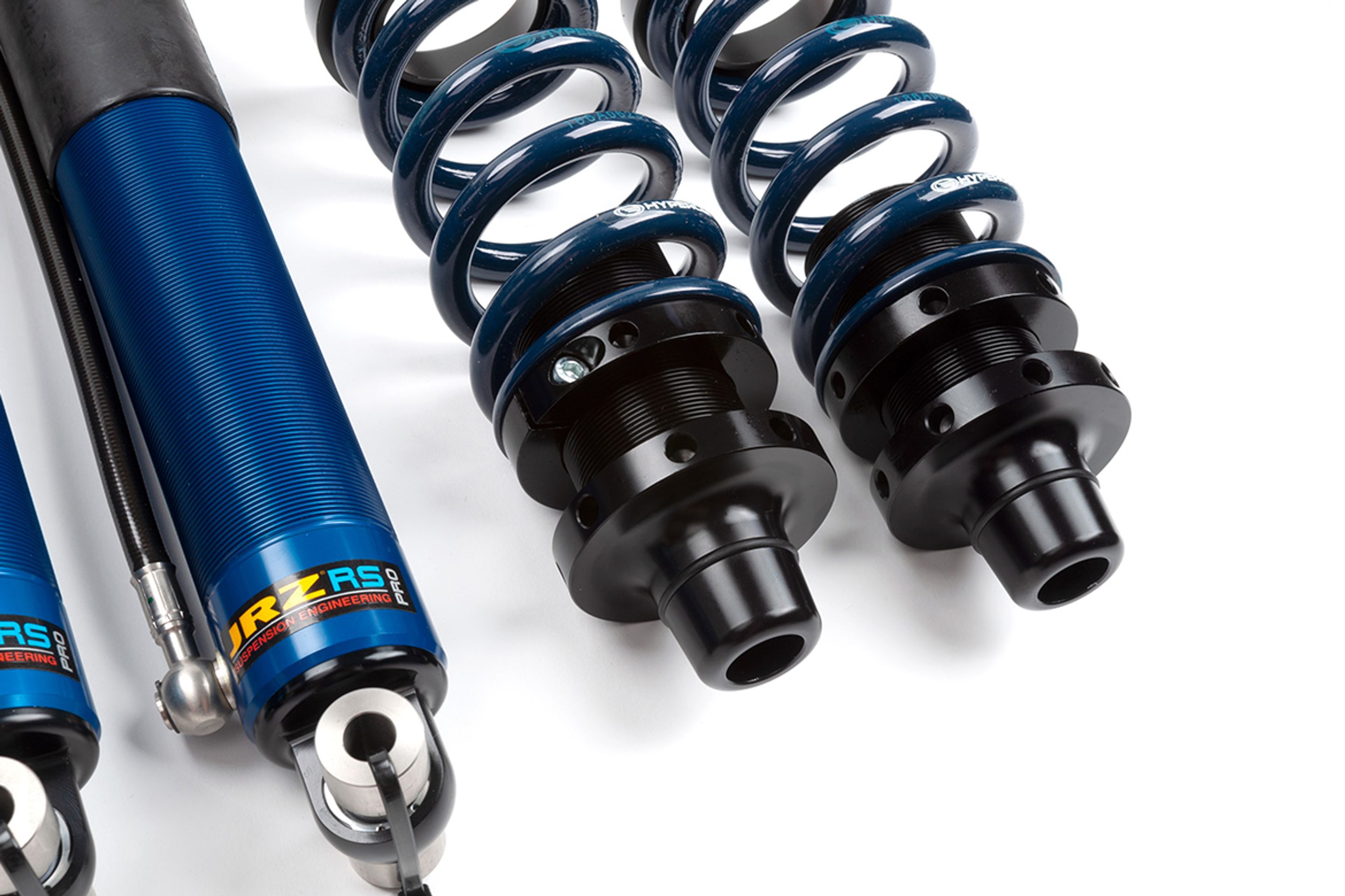 White BMW F87 M2 with 18" FL-5 Apex wheels in Anthracite