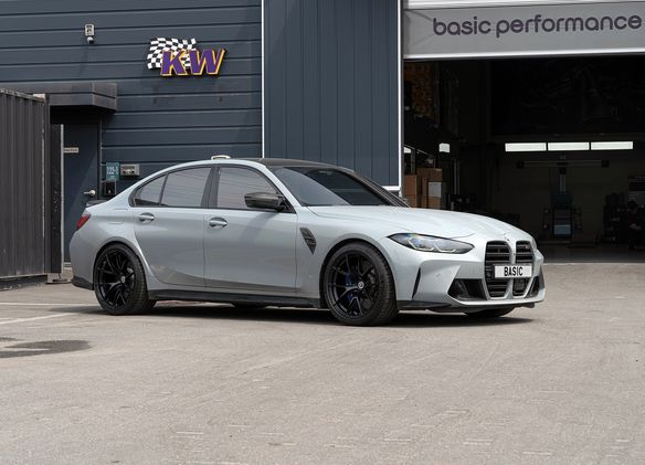 BMW G80 M3 with 19"/20" VS-5RS in Satin Black