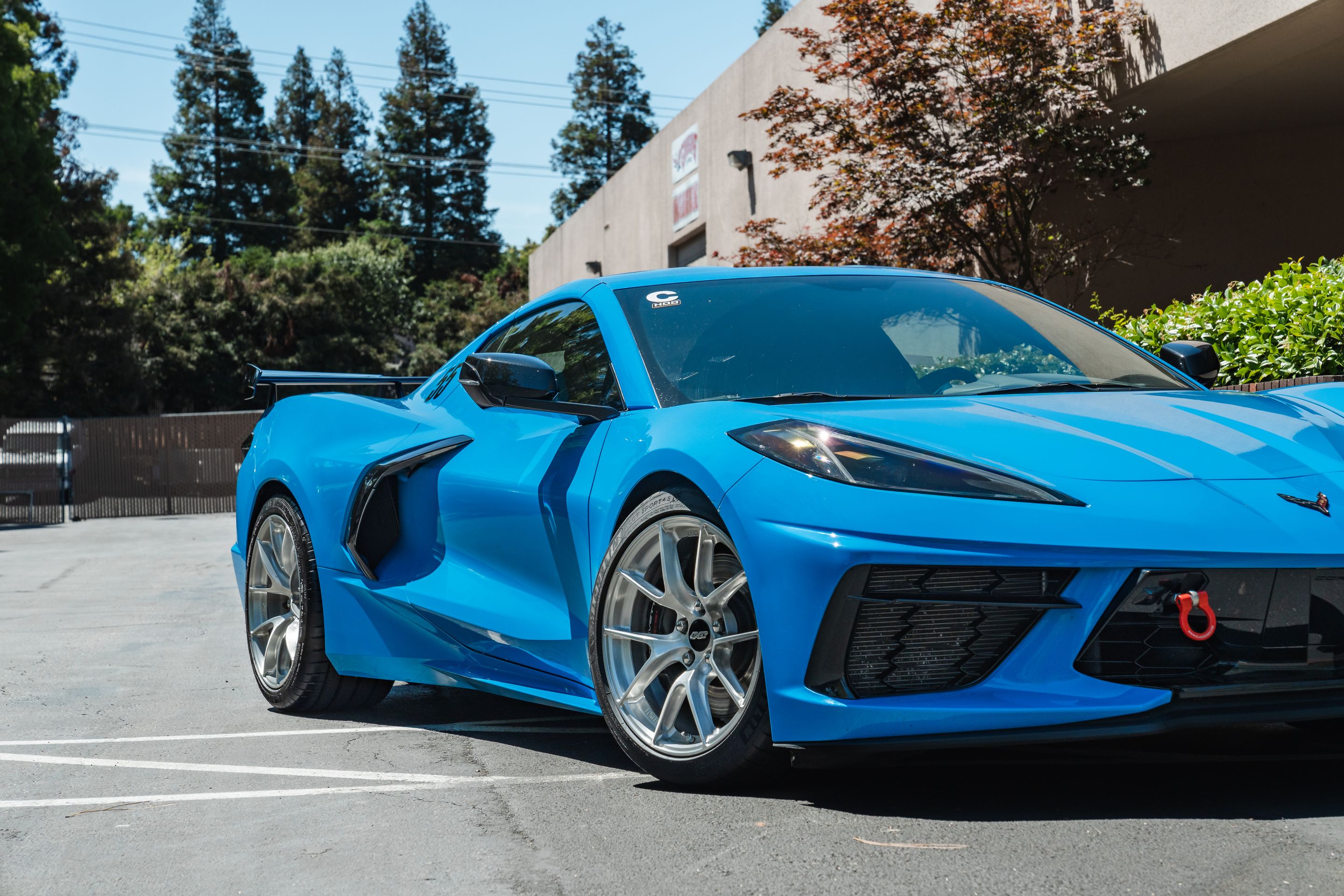 Blue Chevrolet C8 Corvette Stingray/Z51 with 18"/19" VS-5RS Apex wheels in Brushed Clear