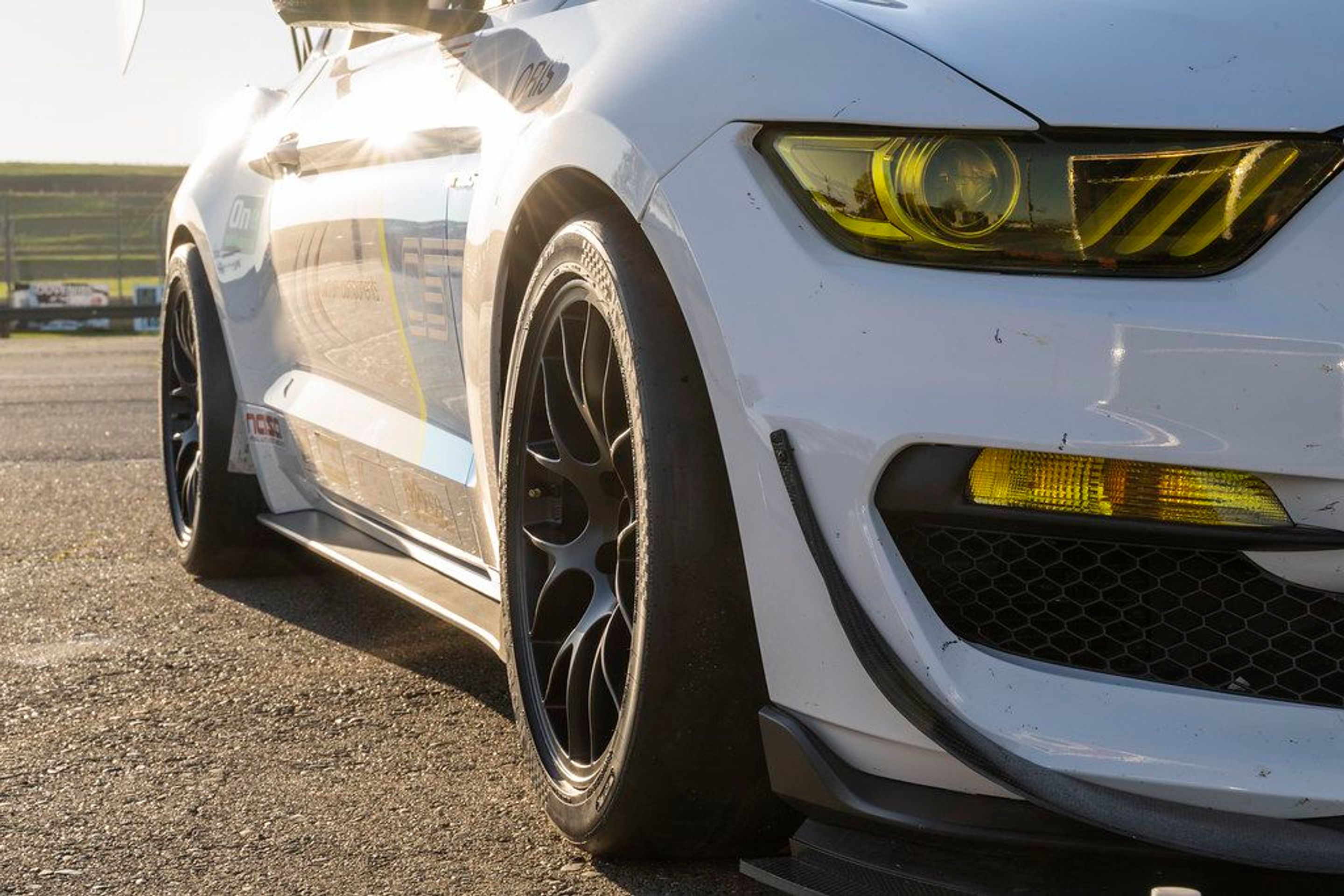 White Ford S550 Mustang GT350 with 18" EC-7 Apex wheels in Satin Black