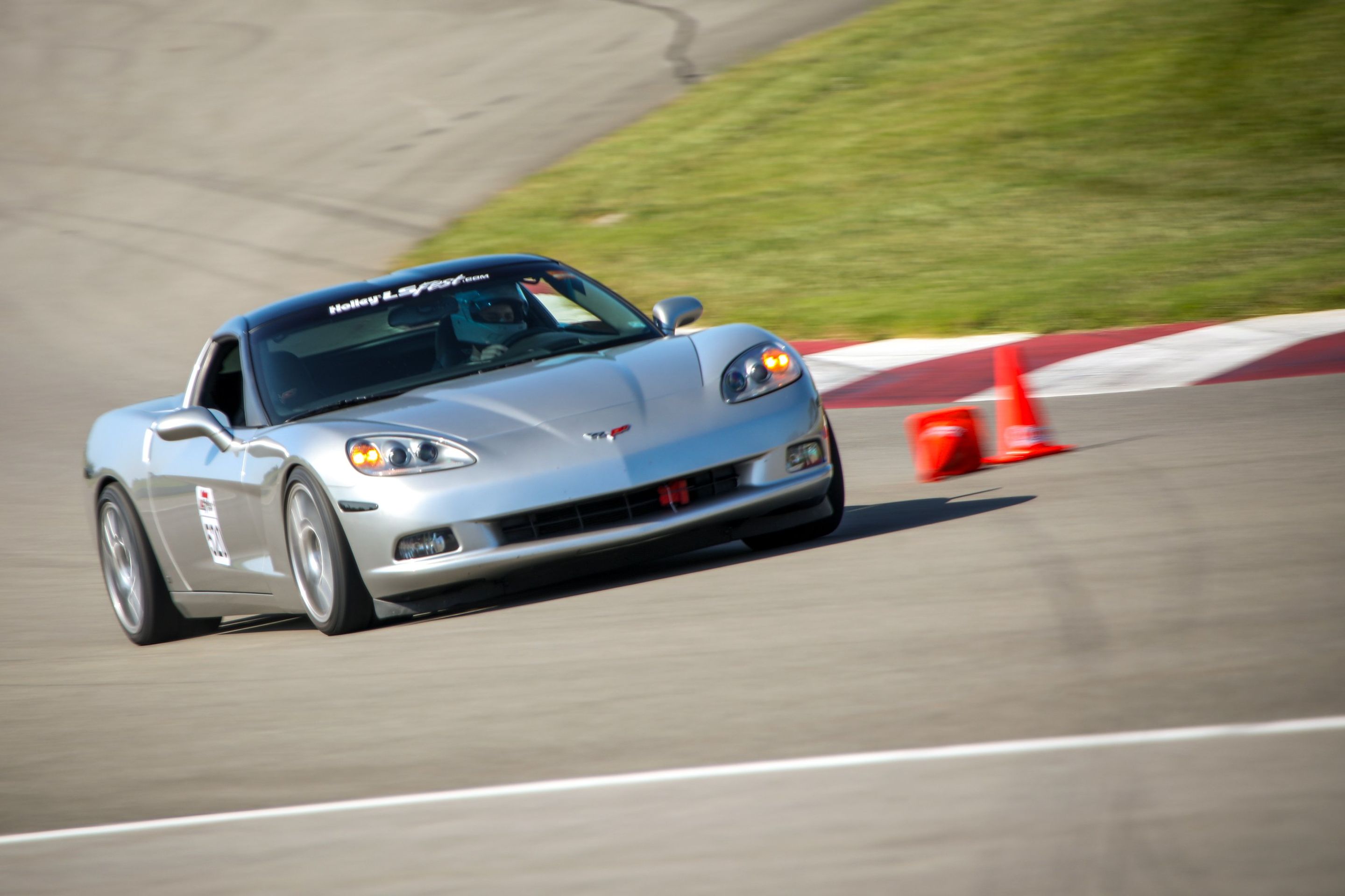 Silver Chevrolet C6 Corvette Base/Z51 with 18" EC-7 Apex wheels in Race Silver