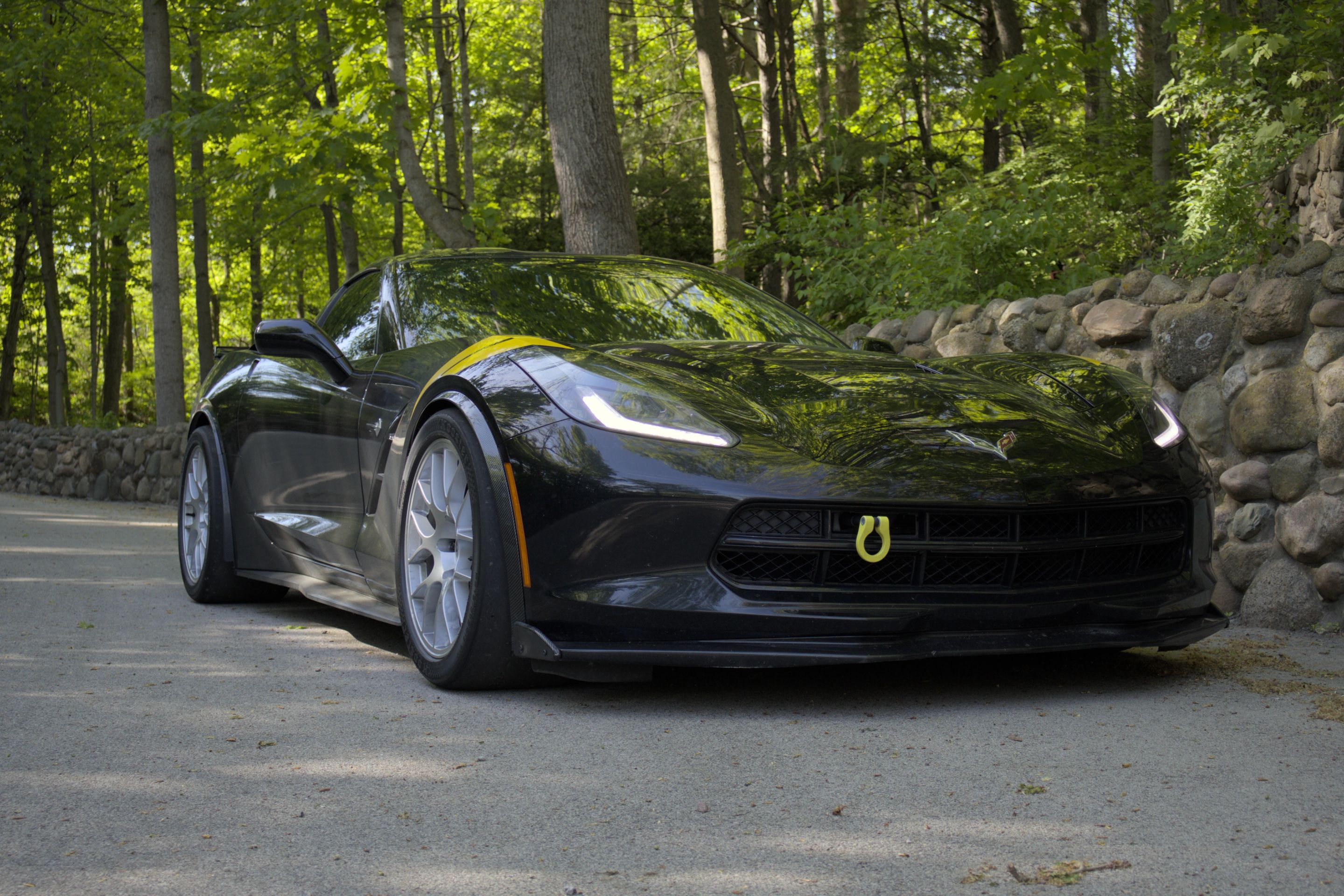 Grey Chevrolet C7 Corvette Stingray/Z51 with 18" EC-7 Apex wheels in Race Silver