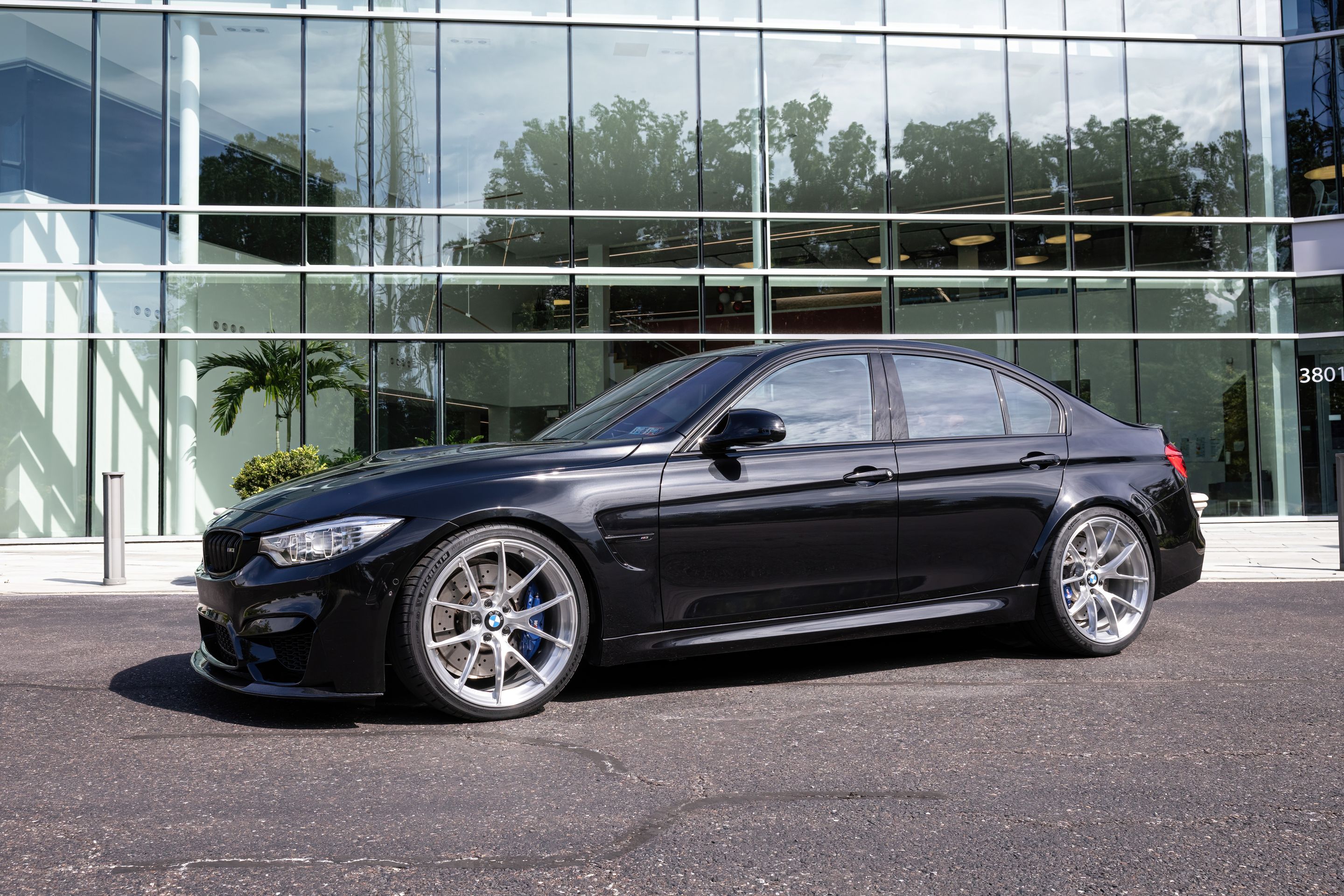 Black BMW F80 M3 with 20" VS-5RS Apex wheels in Brushed Clear