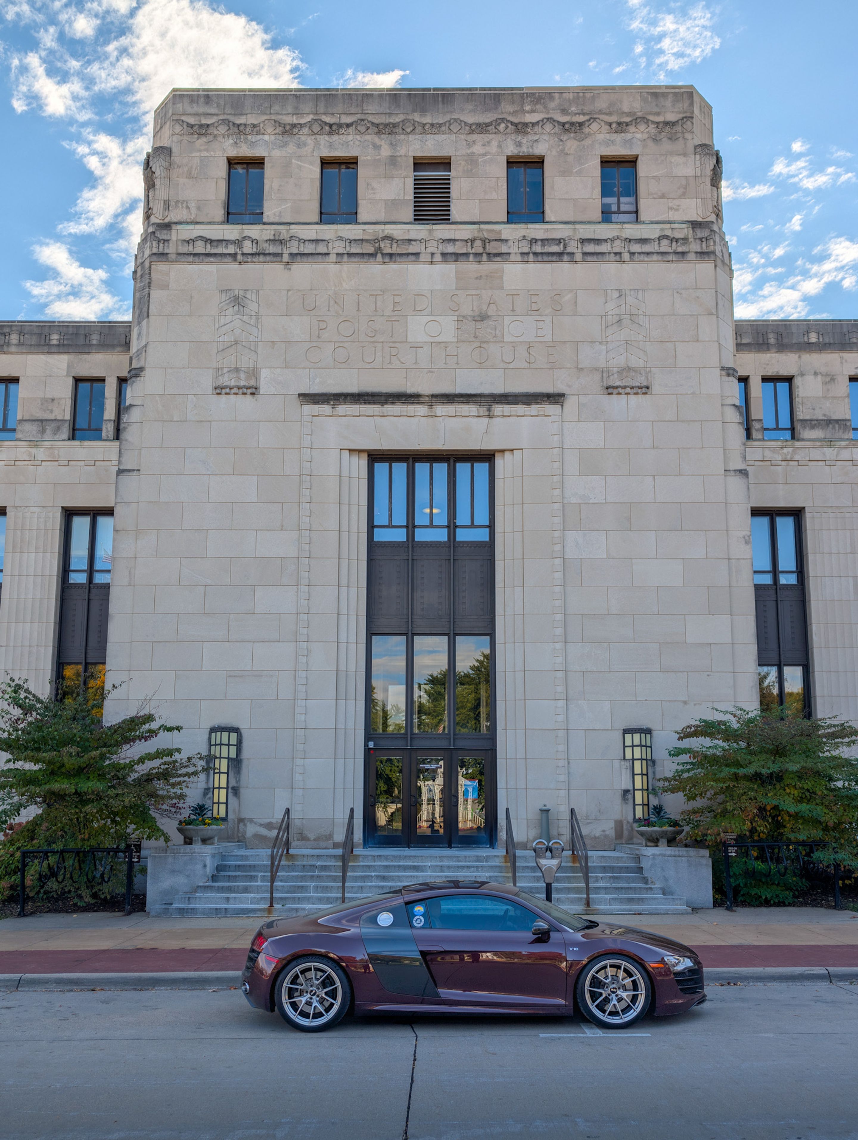 Purple Audi Gen 1 R8 with 19" VS-5RS Apex wheels in Brushed Clear