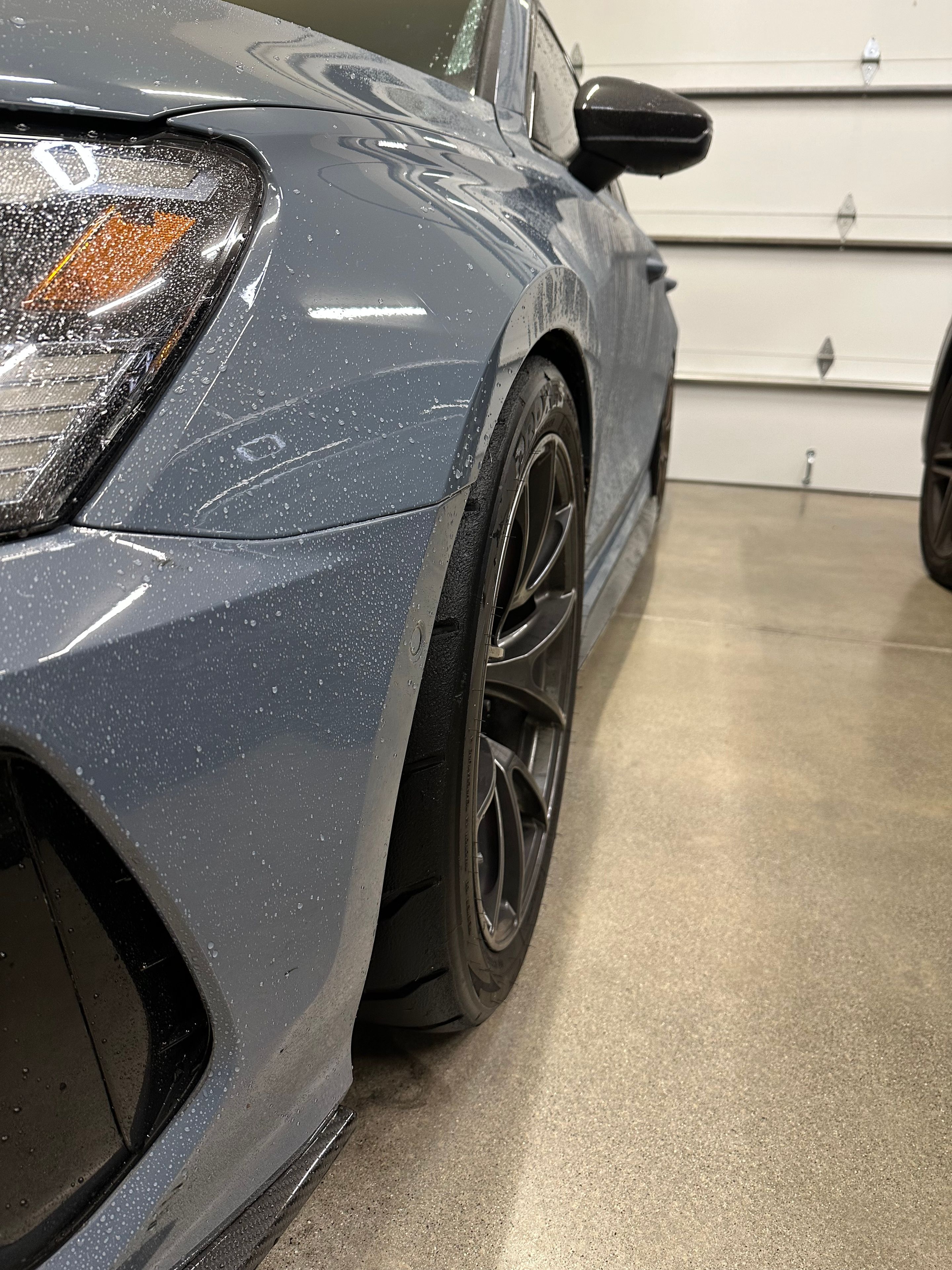 Blue Audi 8Y RS 3 with 18" VS-5RS Apex wheels in Anthracite