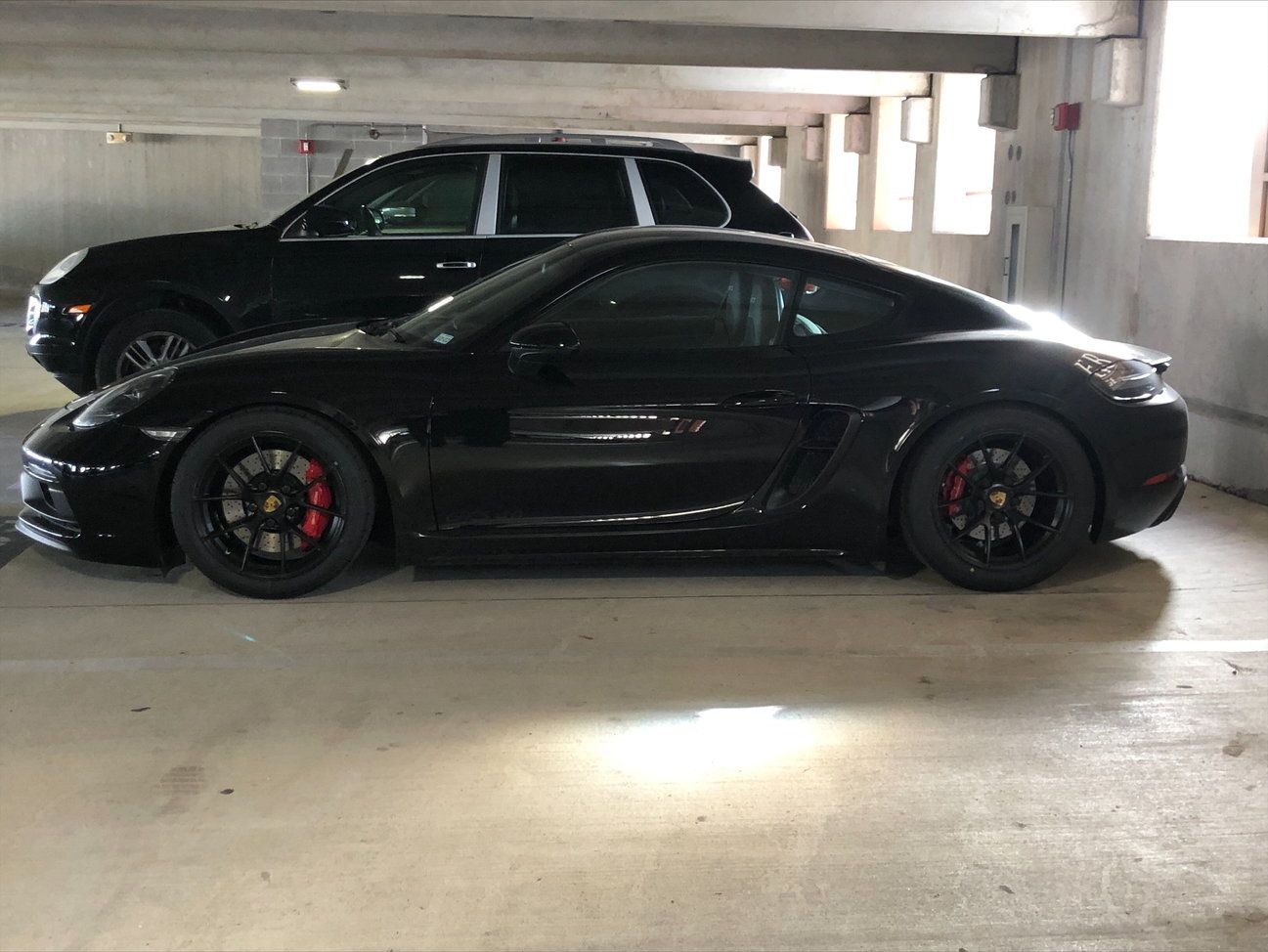 Black Porsche 718 Cayman GTS 4.0L with 18" VS-5RS Apex wheels in Satin Black