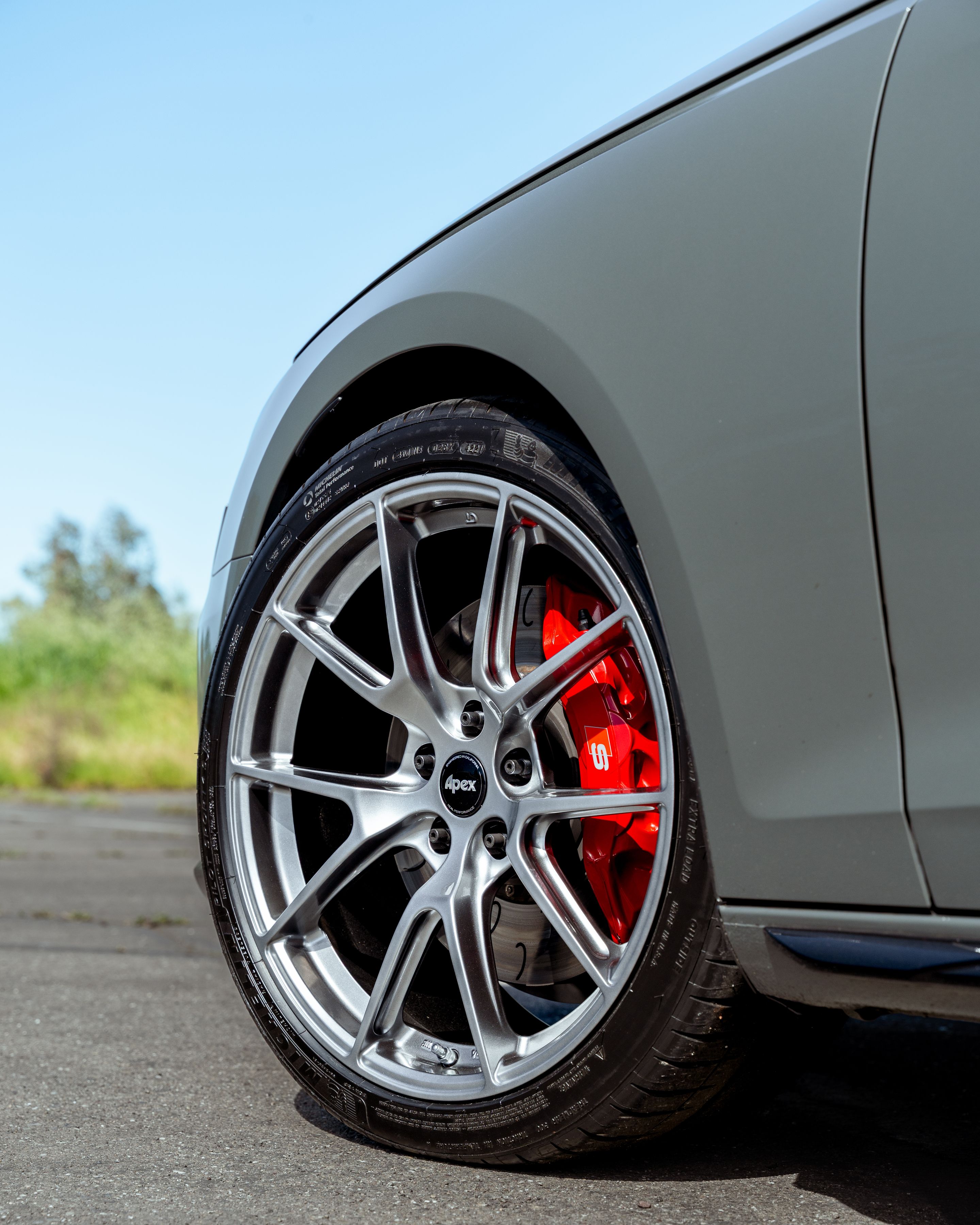 Grey Audi B9 S4 with 19" VS-5 Apex wheels in Hyper Black