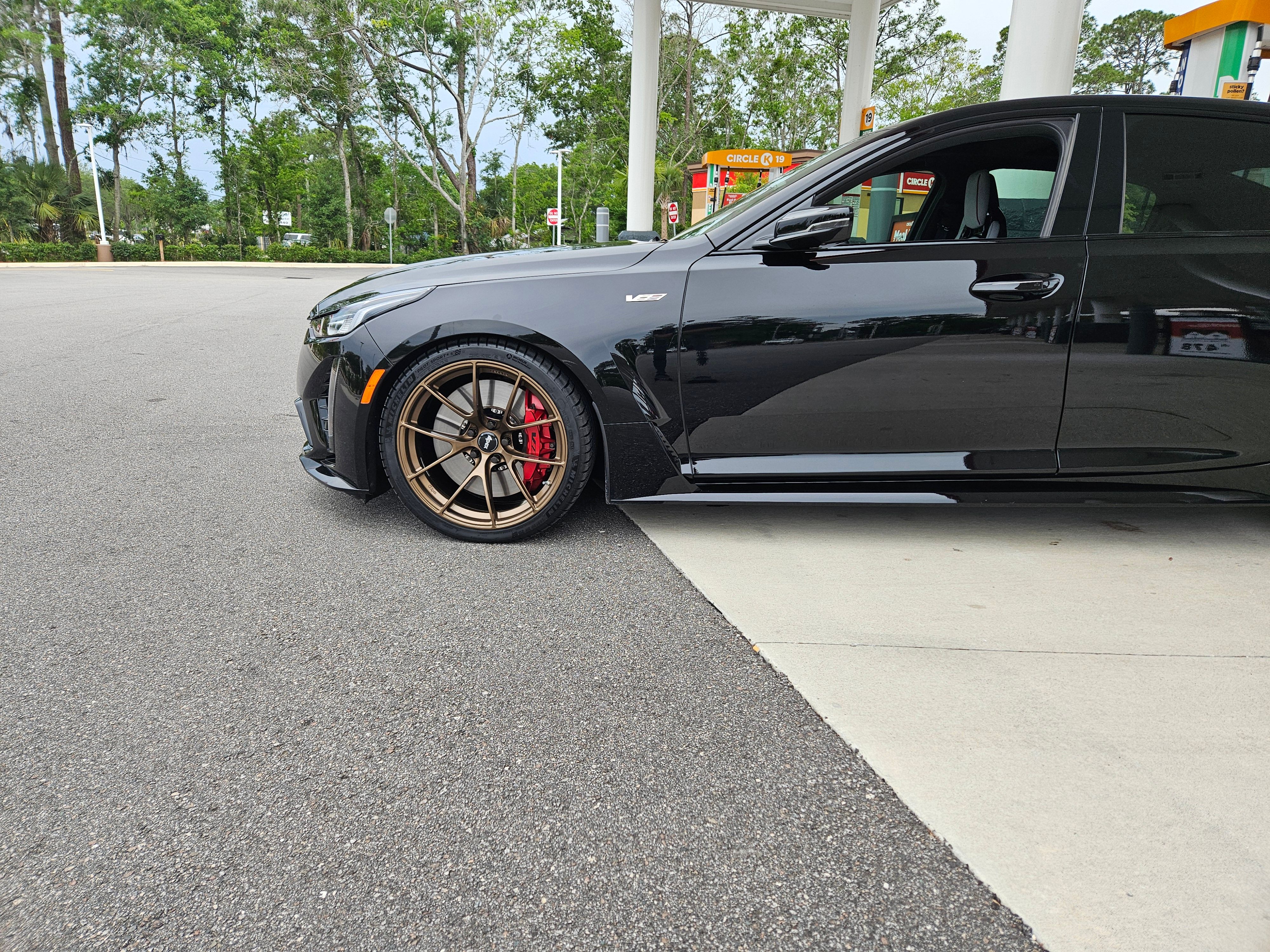Cadillac CT5-V Blackwing with 20