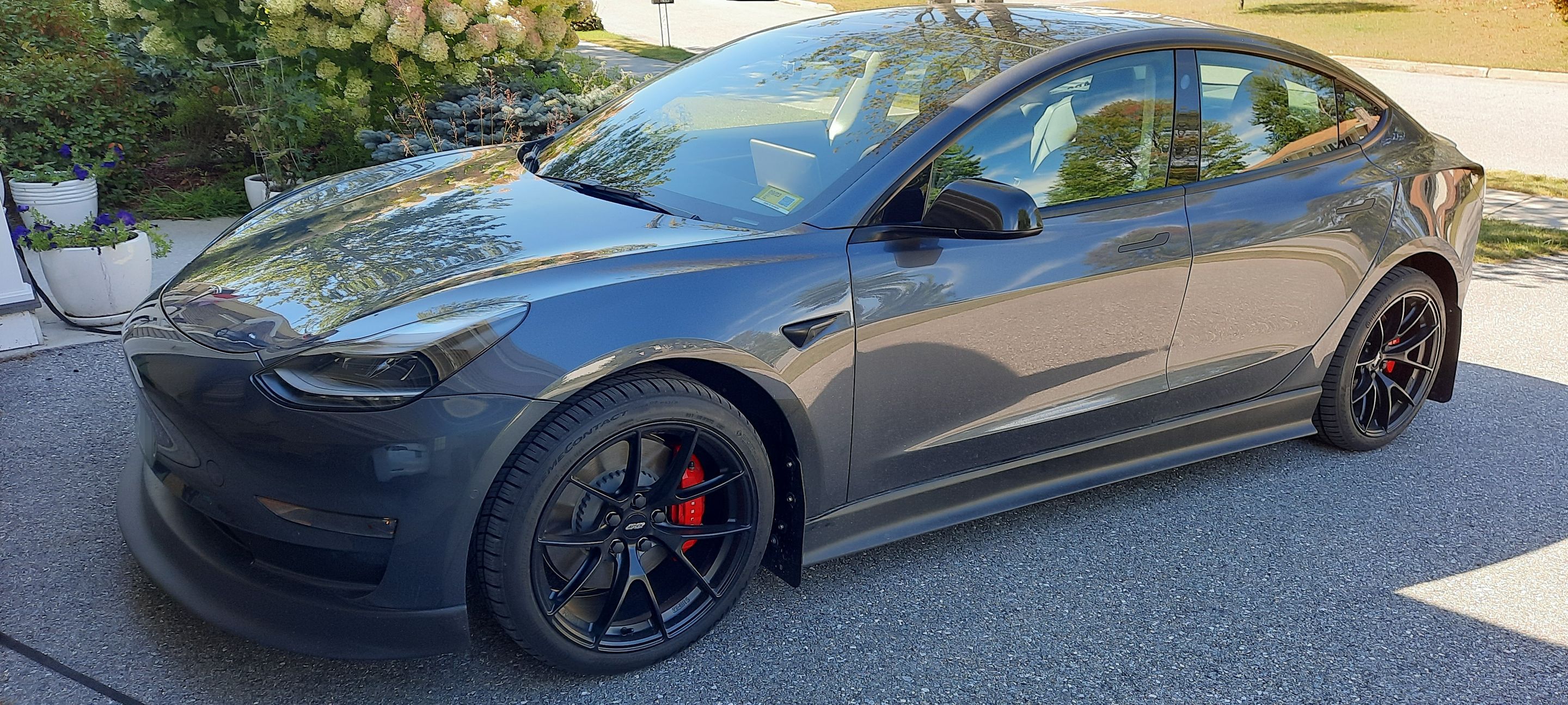 Grey Tesla Model 3 with 19" VS-5RS Apex wheels in Satin Black