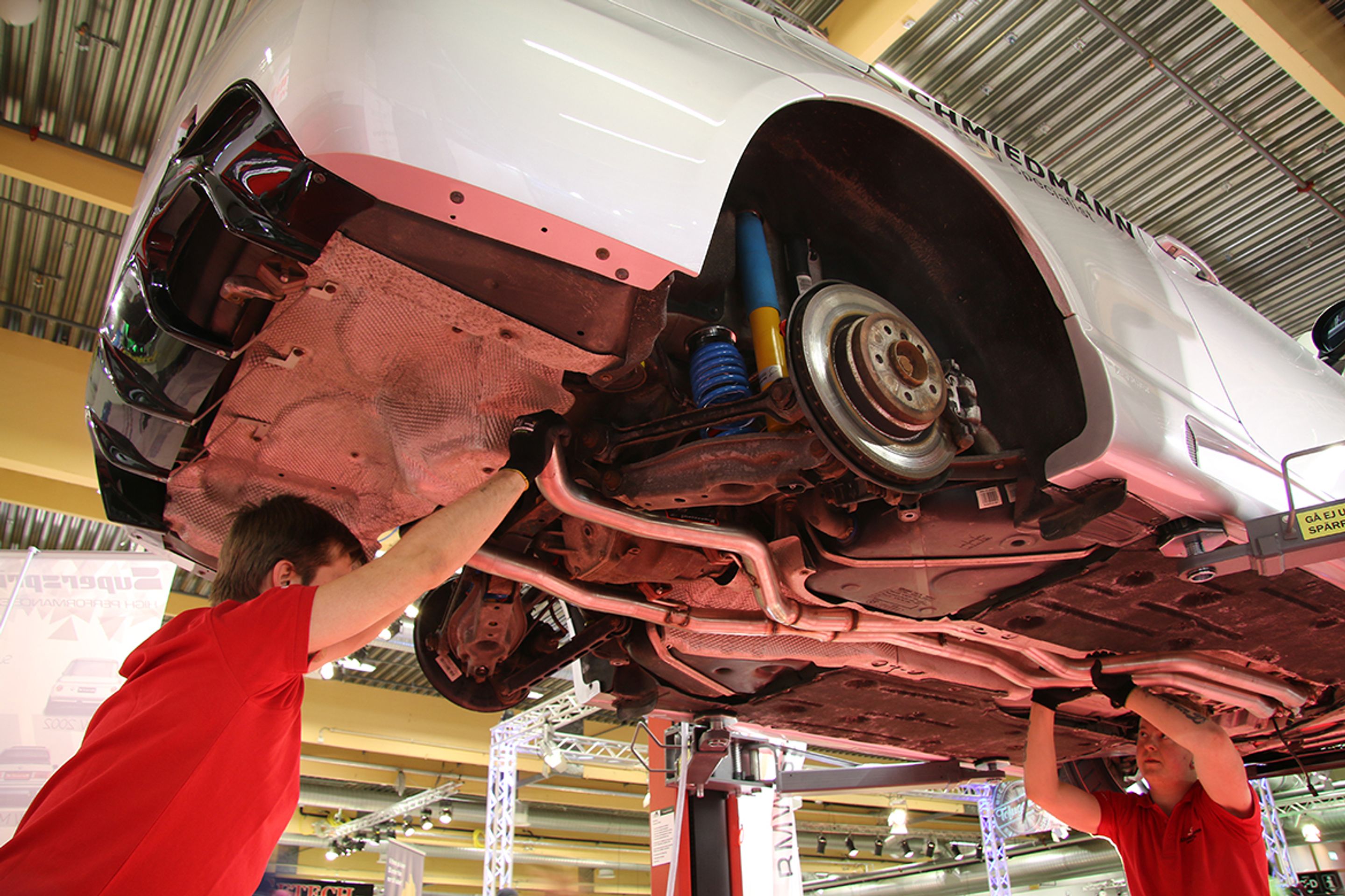 Grey BMW E92 Coupe 3 Series with 18" SM-10 Apex wheels in Anthracite