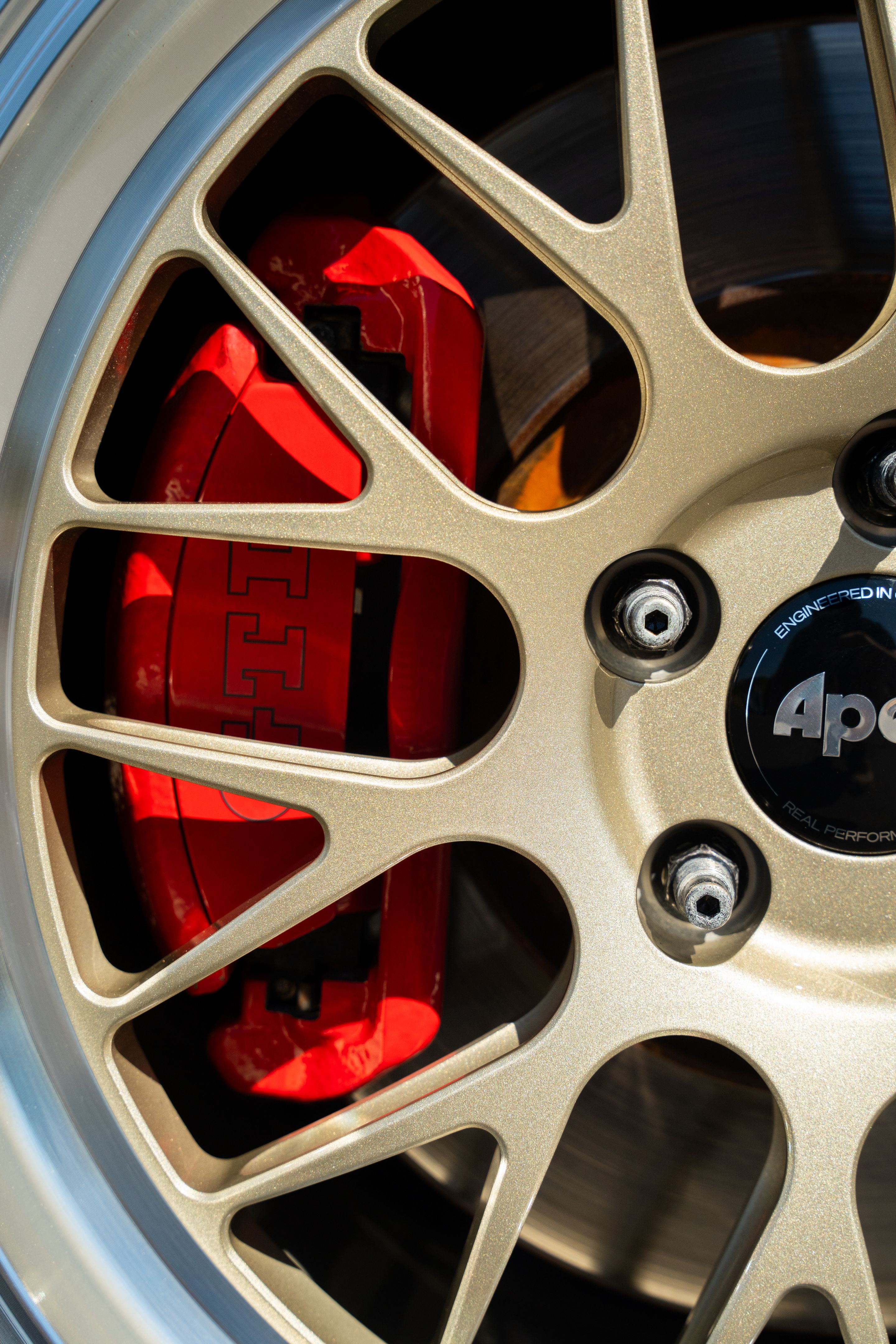 Green VW MK7 GTI with 18" ML-10RT Apex wheels in Machined Lip Gloss Motorsport Gold