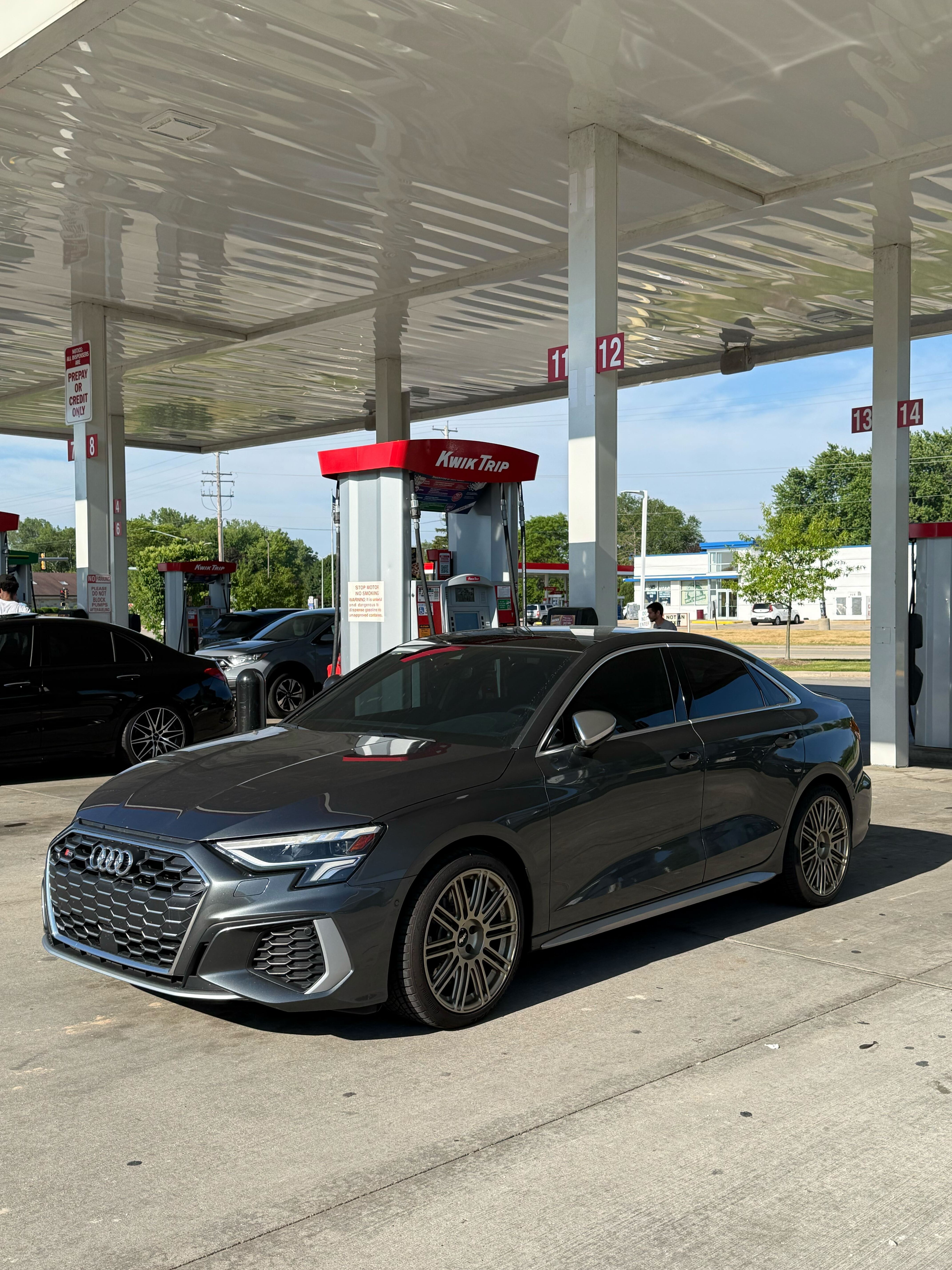 Grey Audi S3 - TC-10RT in Motorsport Gold