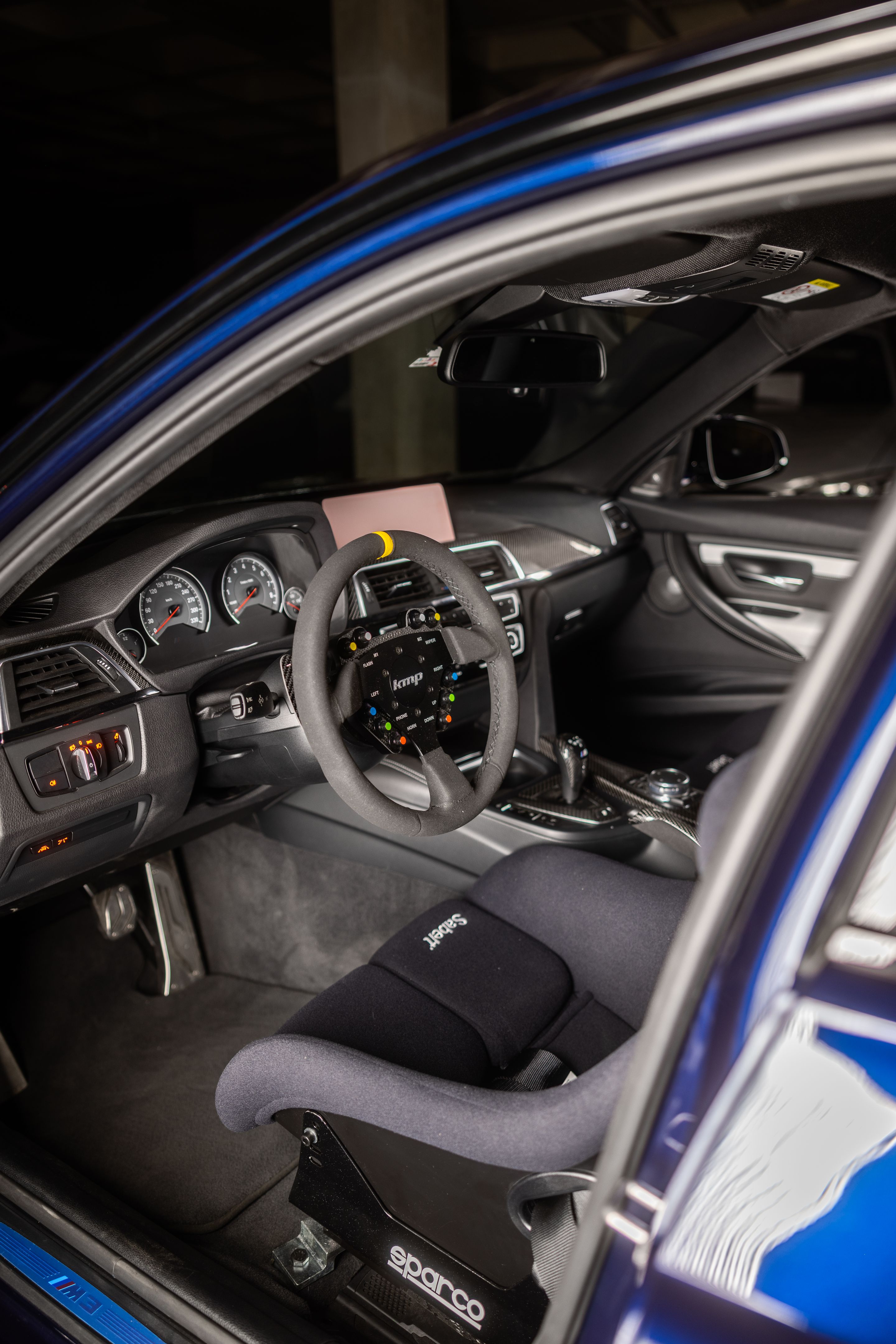 Blue BMW F80 M3 with 18" VS-5RS Apex wheels in Anthracite