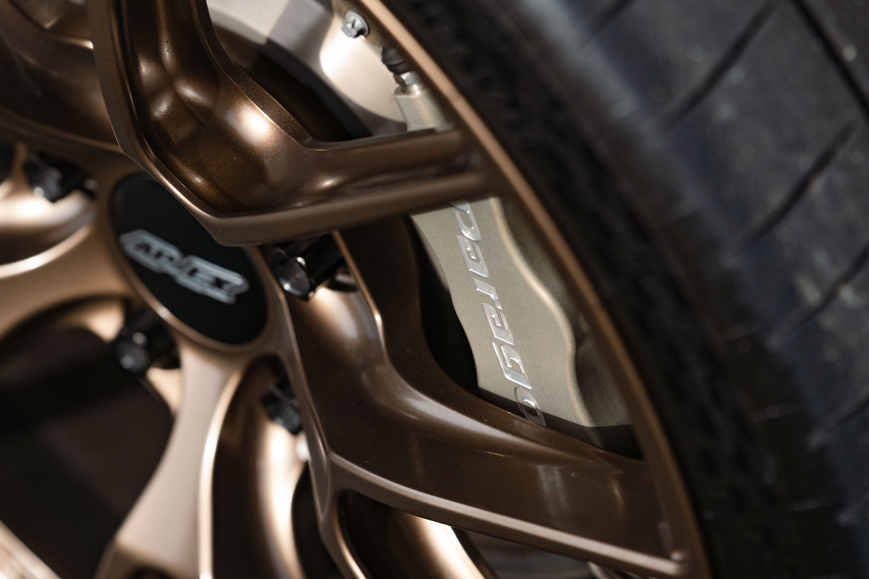 Blue Honda FL5 Civic Type-R with 19" VS-5RS Apex wheels in Satin Bronze