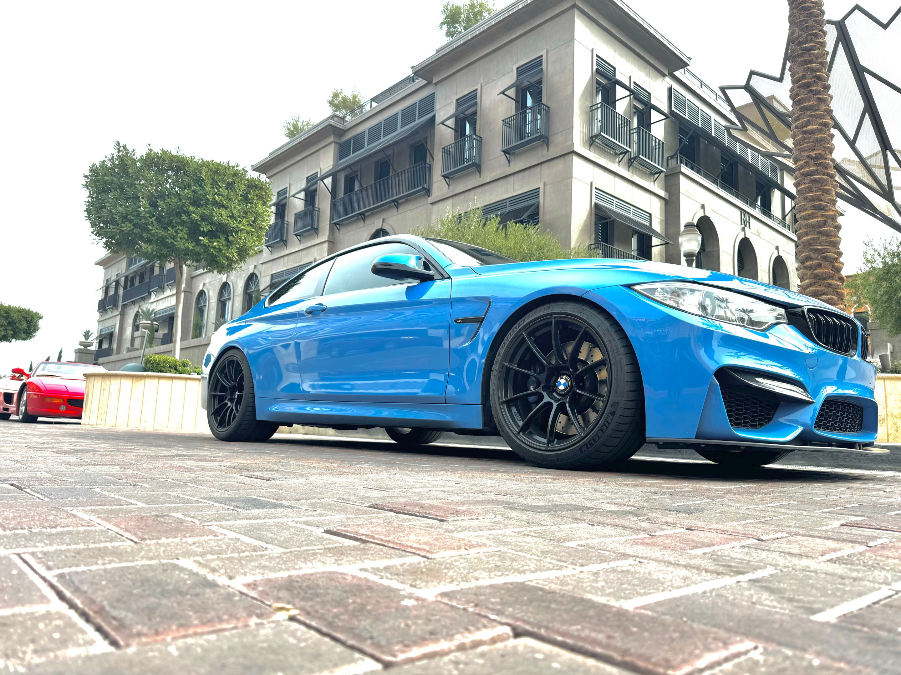 Blue BMW F82 Coupe M4 with 19" SM-10RS Apex wheels in Satin Black