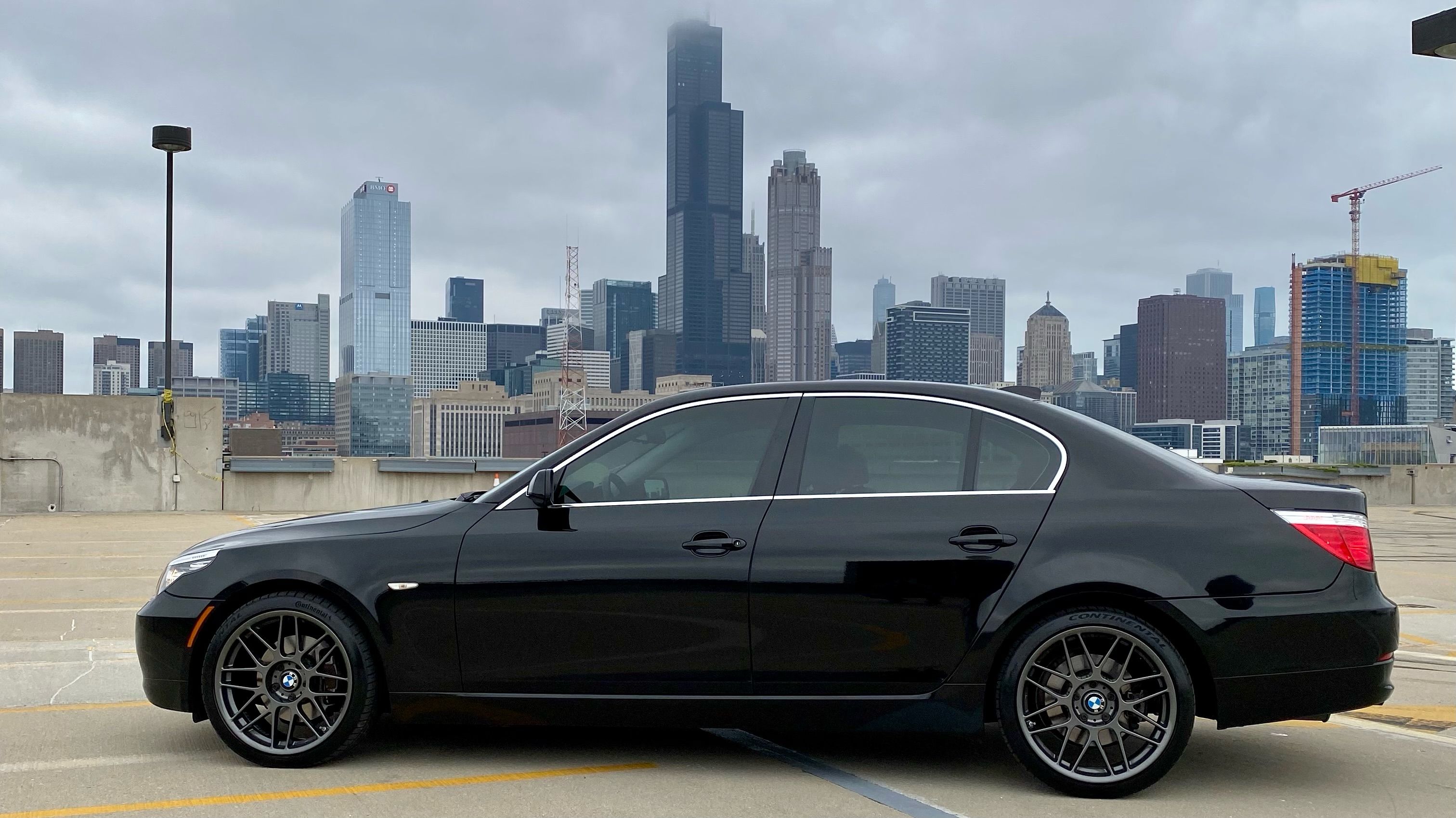 BMW E60 Sedan 5 Series with 19