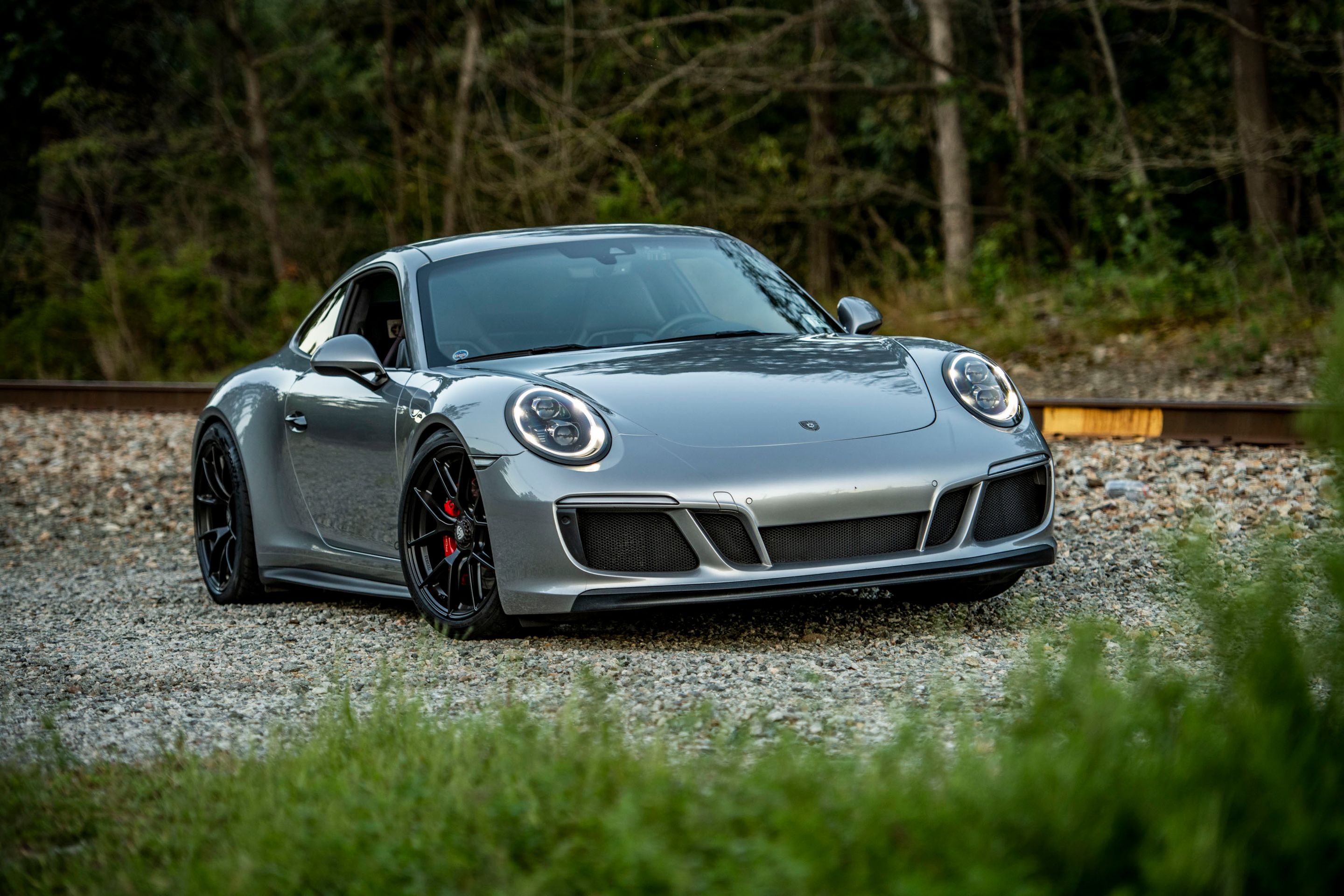 Grey Porsche 911 991.2 Carrera GTS with 19" VS-5RS Apex wheels in Satin Black