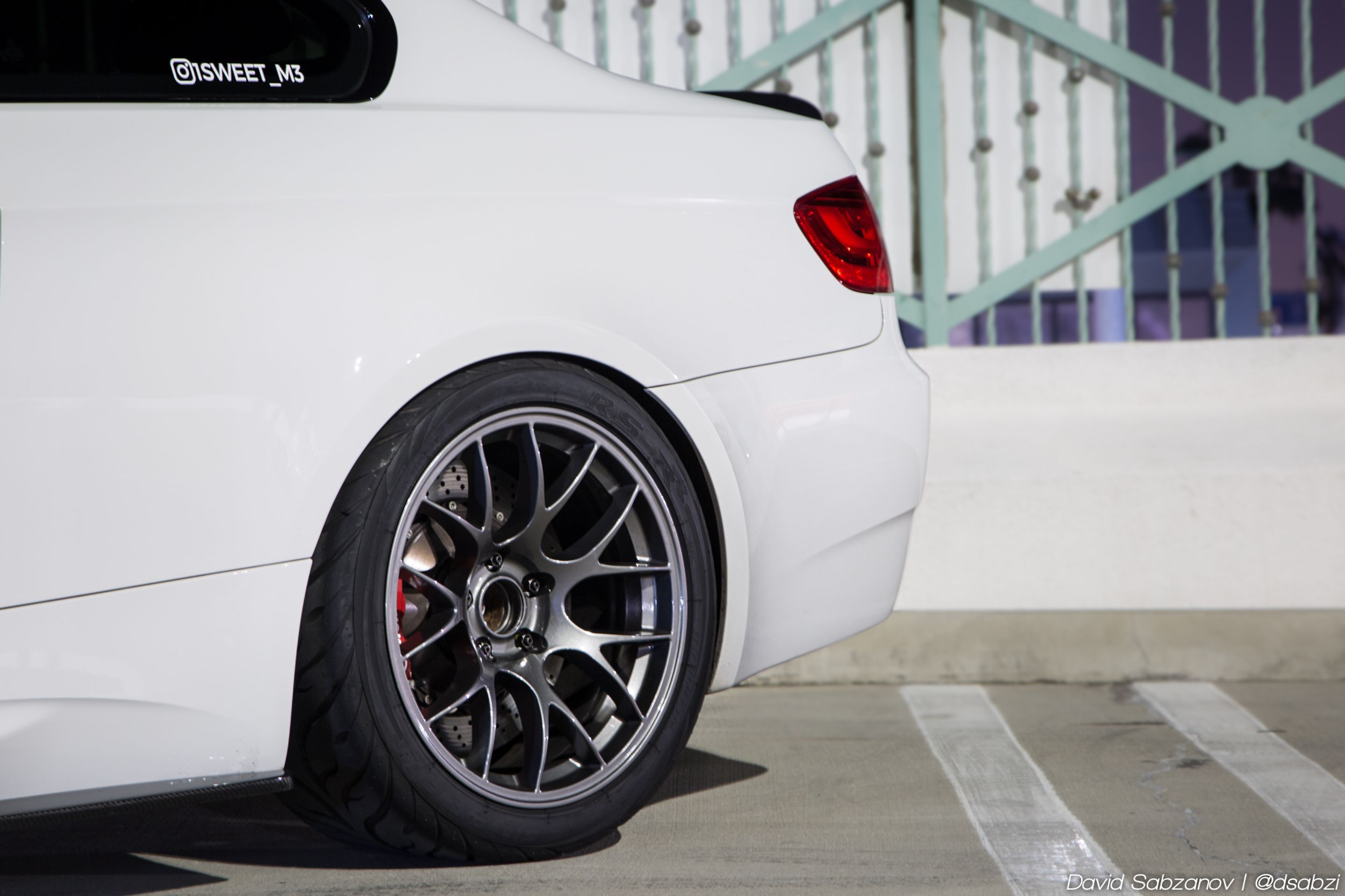 White BMW E92 Coupe M3 with 18" EC-7 Apex wheels in Anthracite