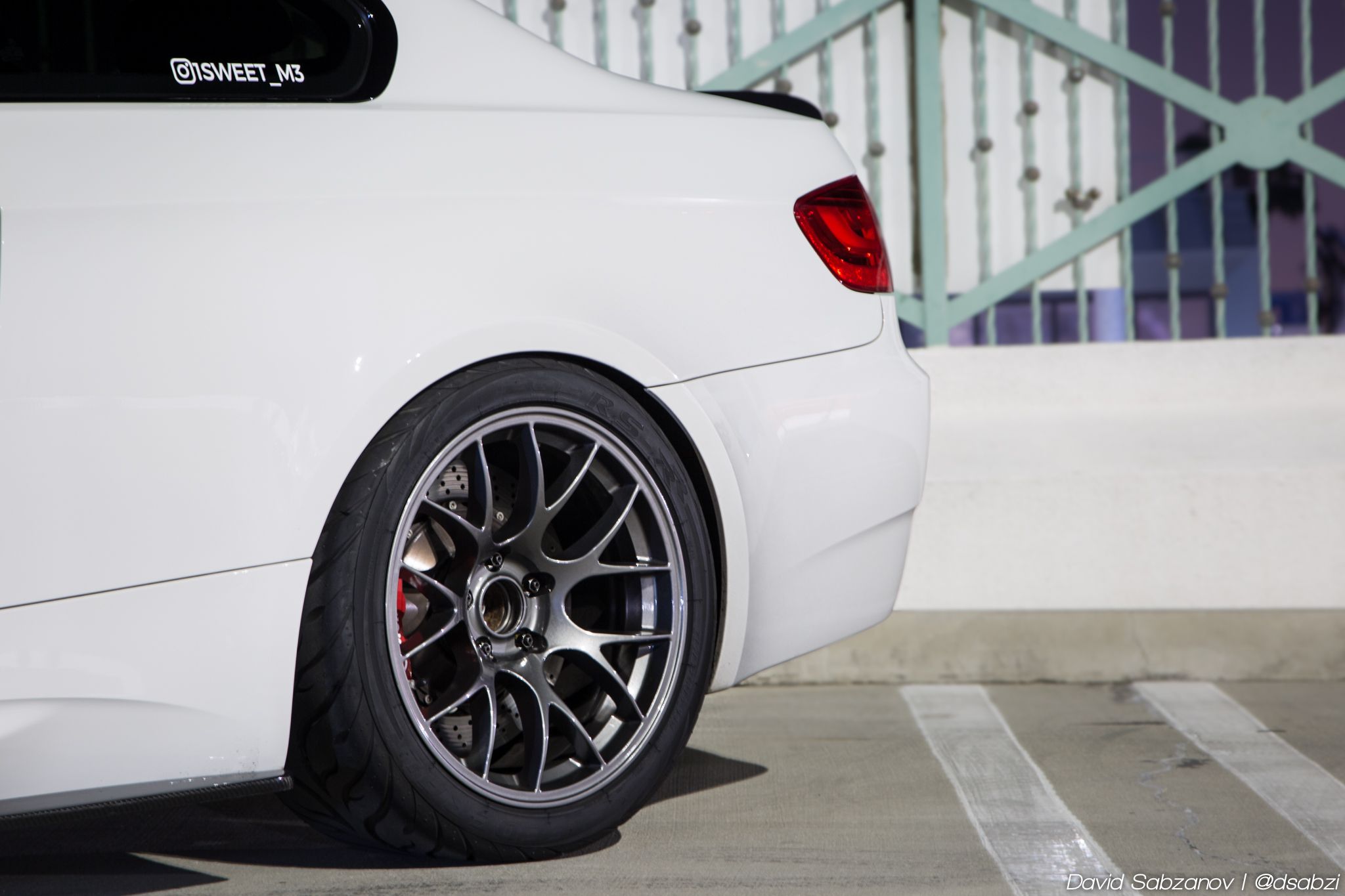 White BMW E92 Coupe M3 with 18" EC-7 Apex wheels in Anthracite