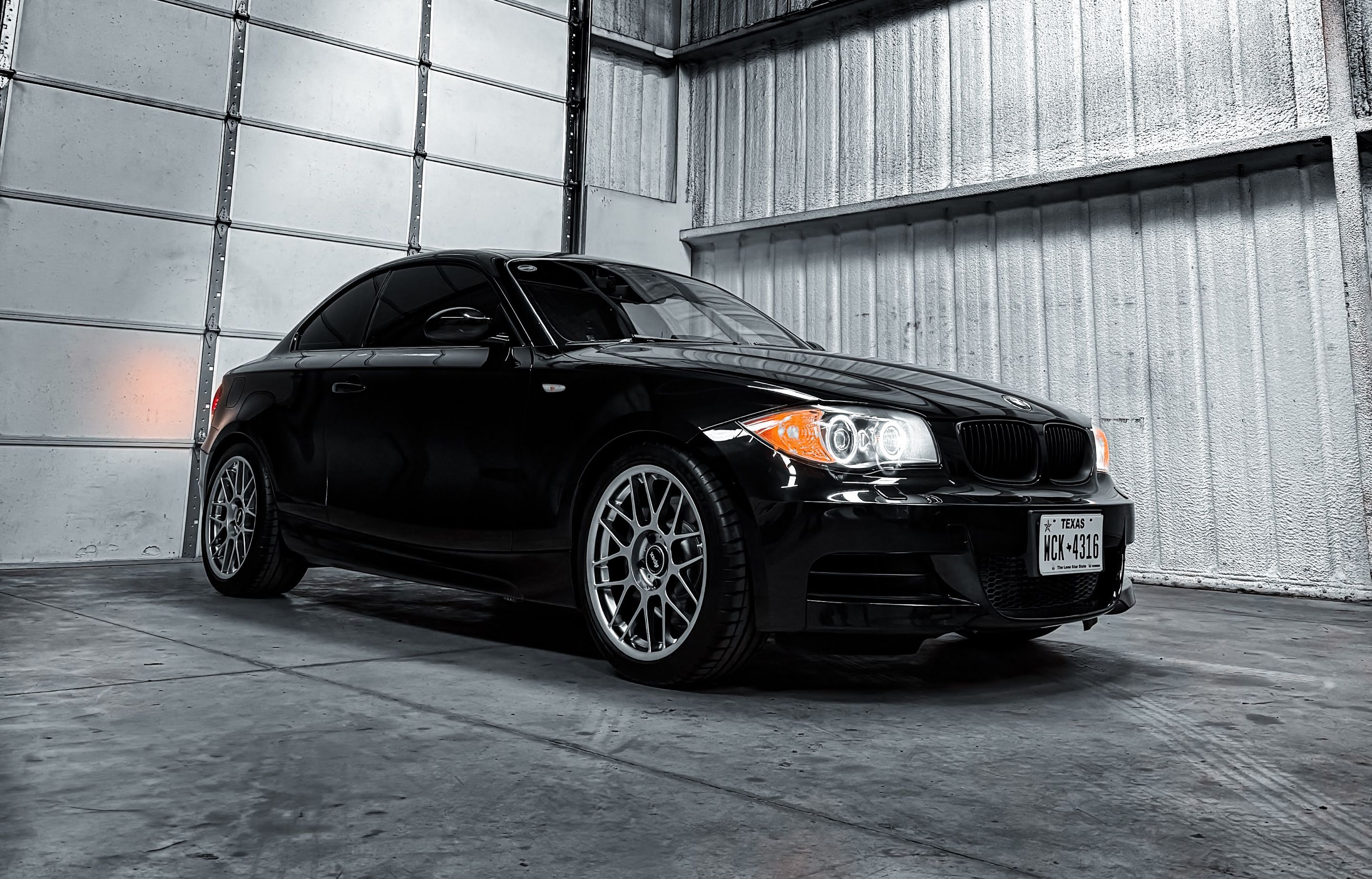 Black BMW E82 Coupe 1 Series with 18" ARC-8 Apex wheels in Hyper Black