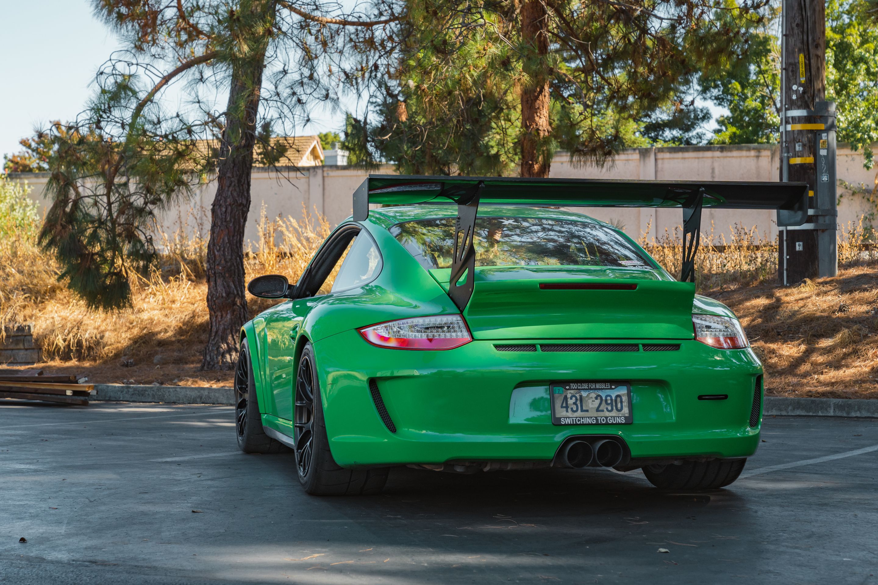Green Porsche 911 997 GT3 RS with 18" EC-7RS Apex wheels in Satin Black