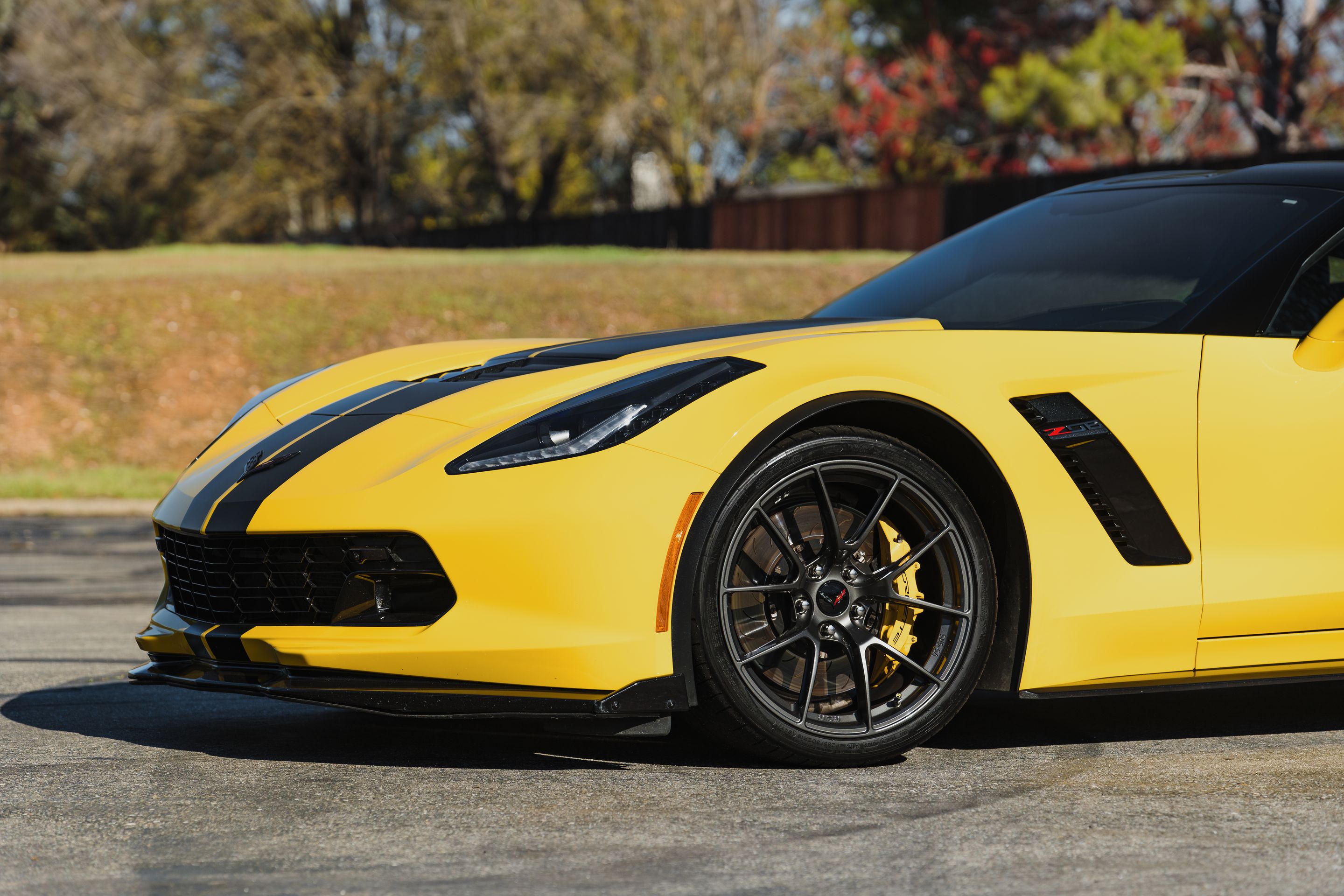 Yellow Chevrolet C7 Corvette Z06 with 19"/20" VS-5RS Apex wheels in Anthracite