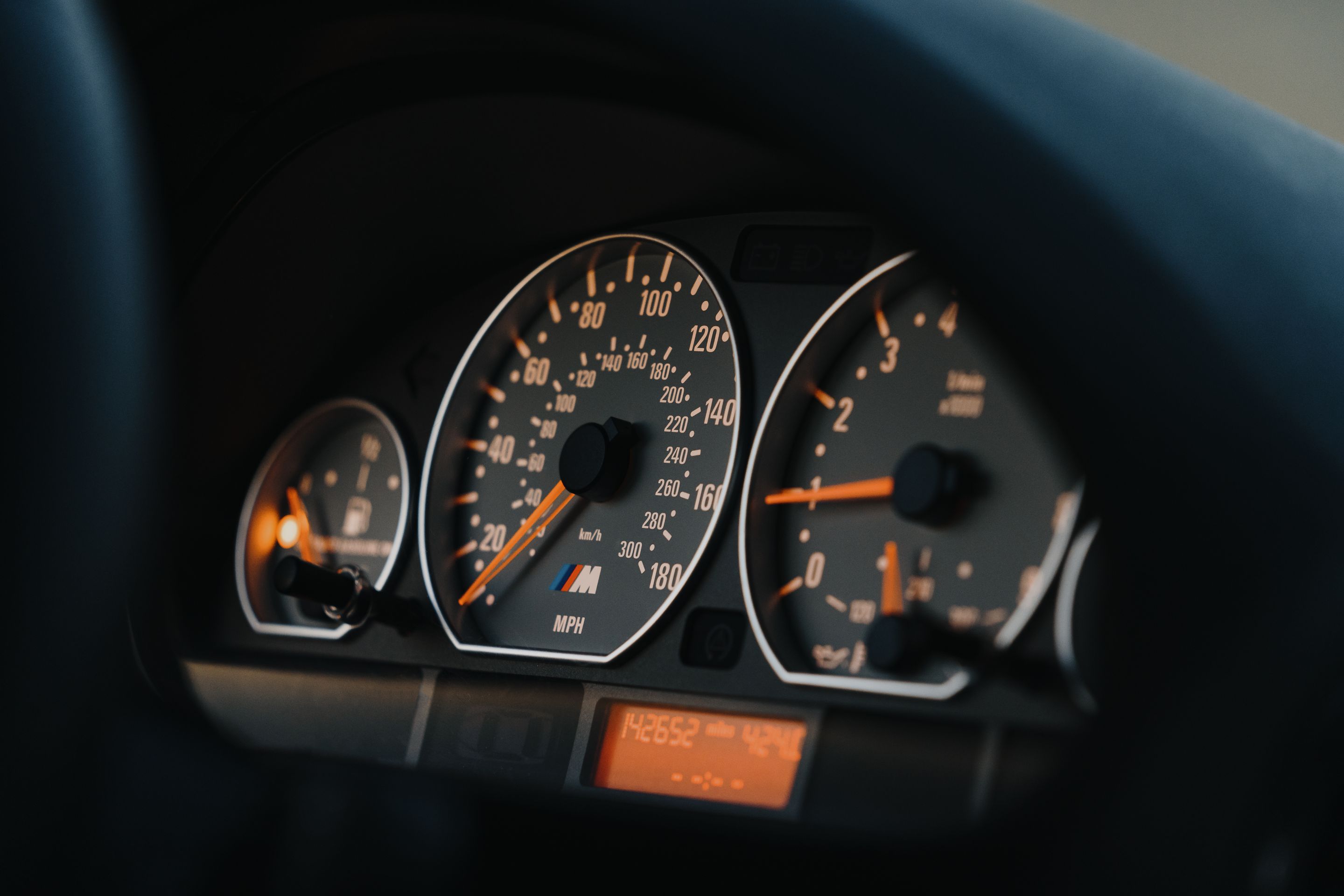 White BMW E46 M3 with 18" EC-7 Apex wheels in Race Silver