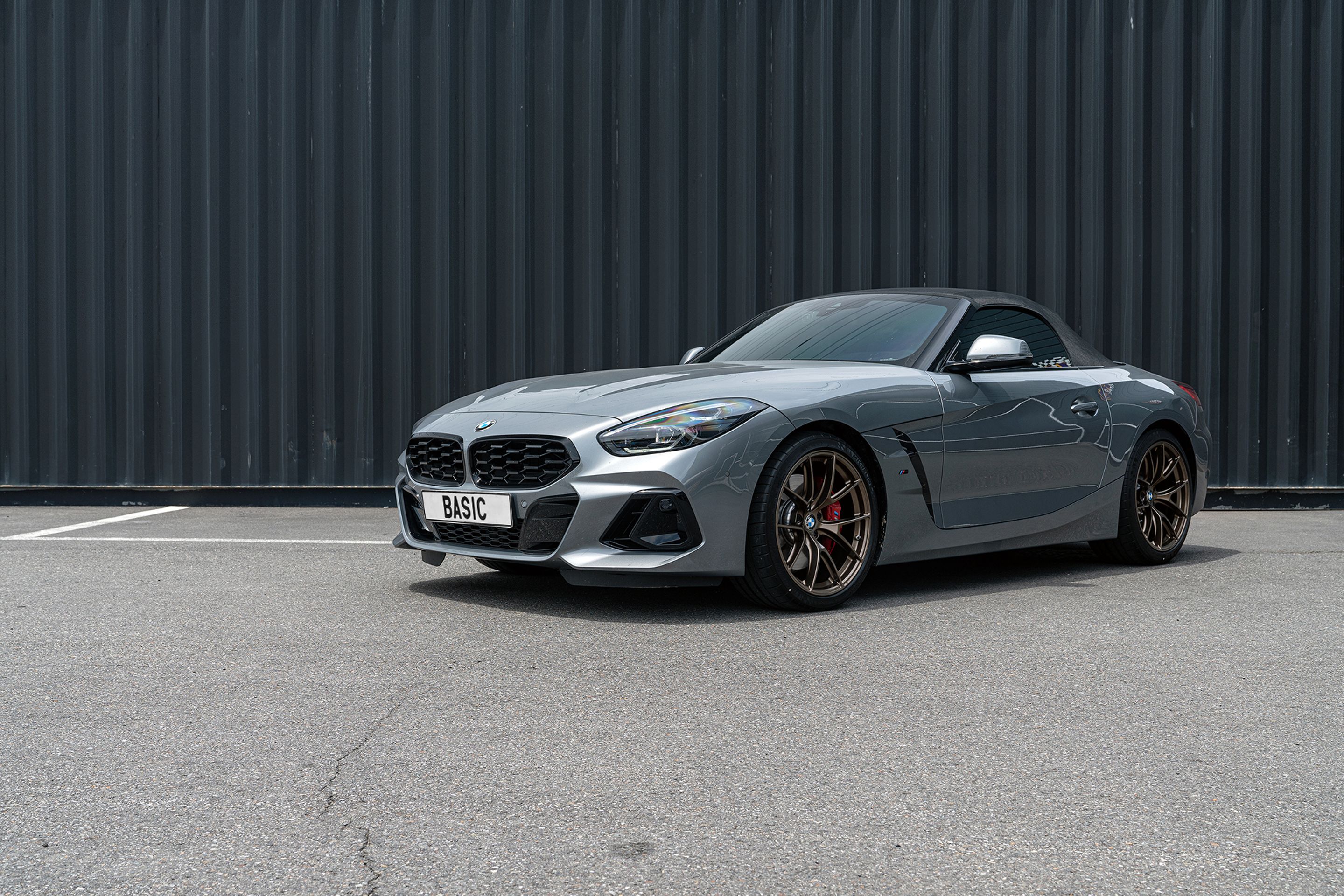 Grey BMW G29 Z4 with 19" VS-5RS Apex wheels in Satin Bronze