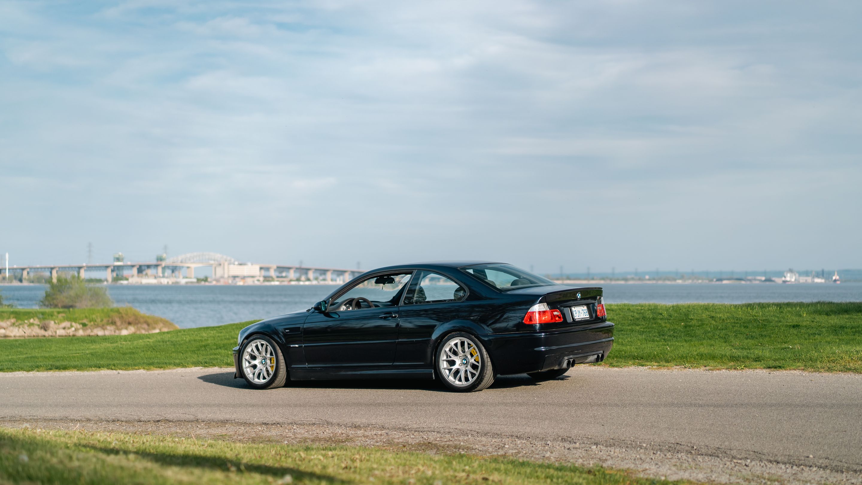 Black BMW E46 M3 with 18" EC-7 Apex wheels in Race Silver