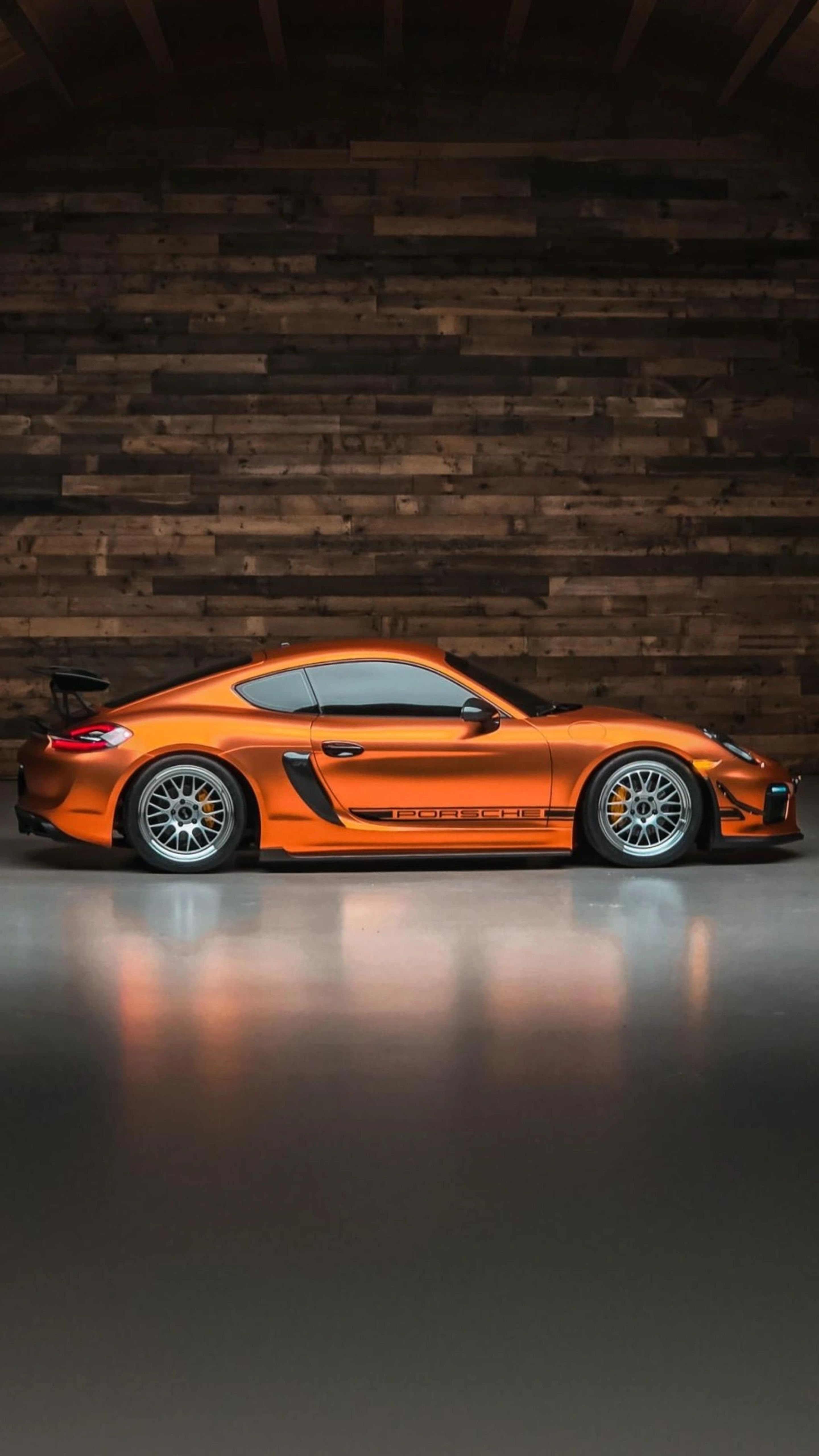 Orange Porsche 981 Cayman GT4 with 19" ML-10RT Apex wheels in Machined Lip Race Silver