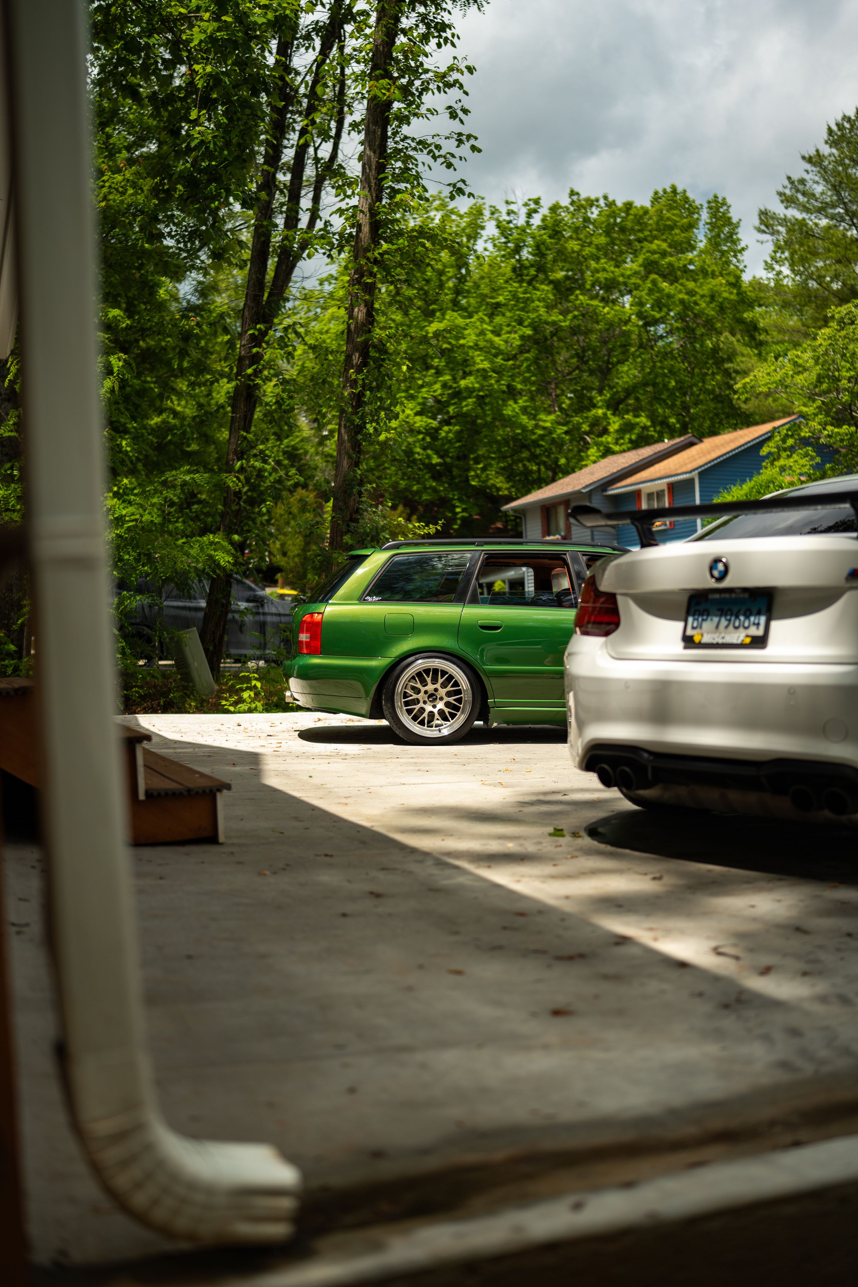 Green Audi B5 S4 Avant/Wagon with 18" ML-10RT Apex wheels in Machined Lip Gloss Motorsport Gold