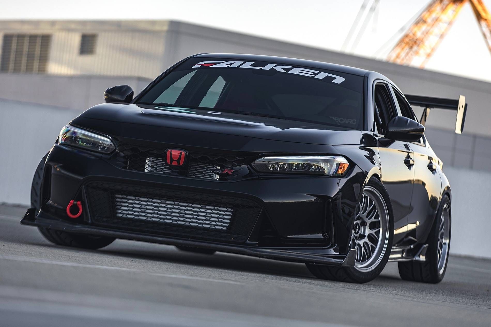 Black Honda FL5 Civic Type-R with 18" ML-10RT Apex wheels in Machined Lip Race Silver