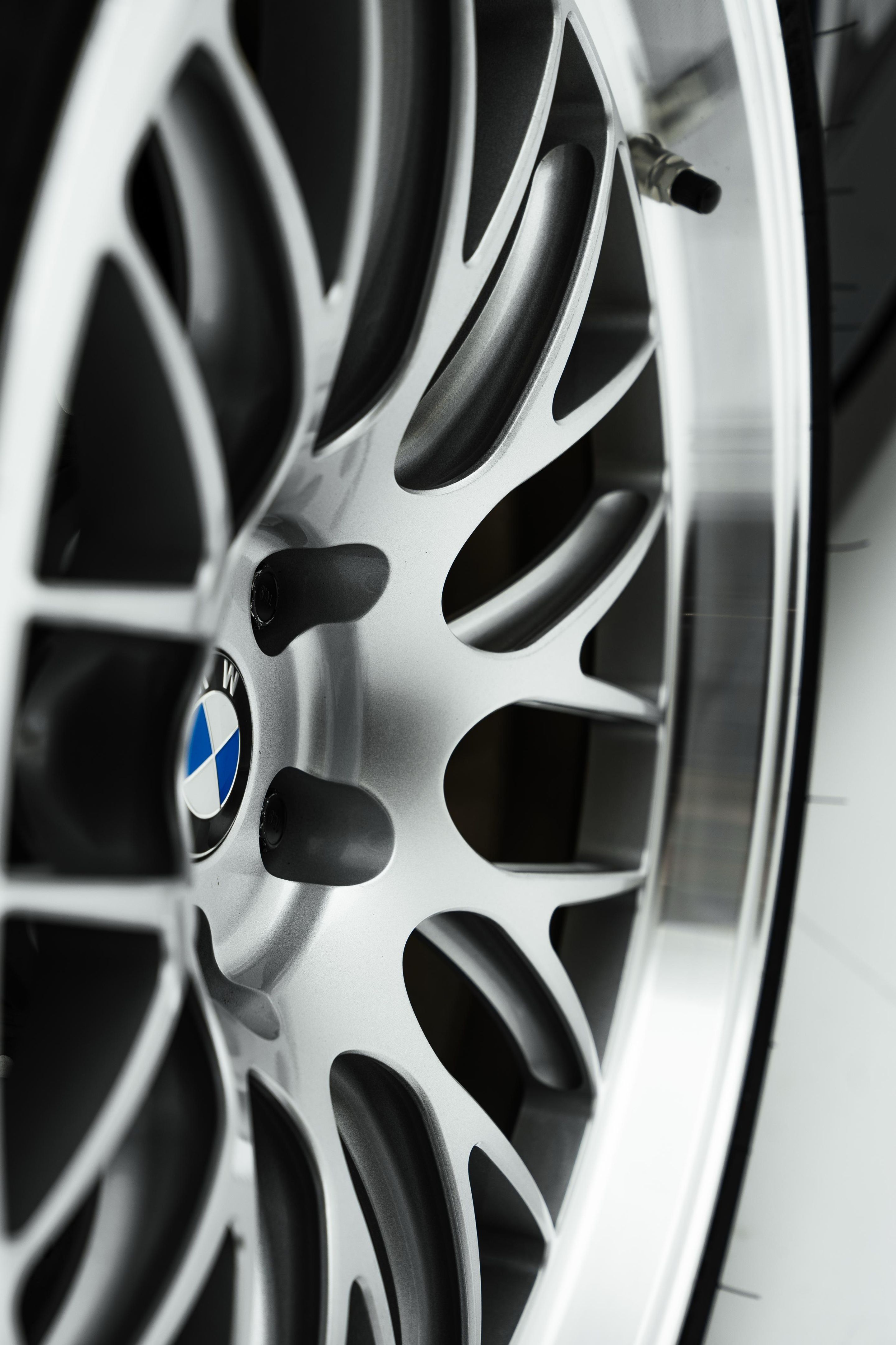 Blue BMW G80 M3 with 19" ML-10RT Apex wheels in Machined Lip Race Silver