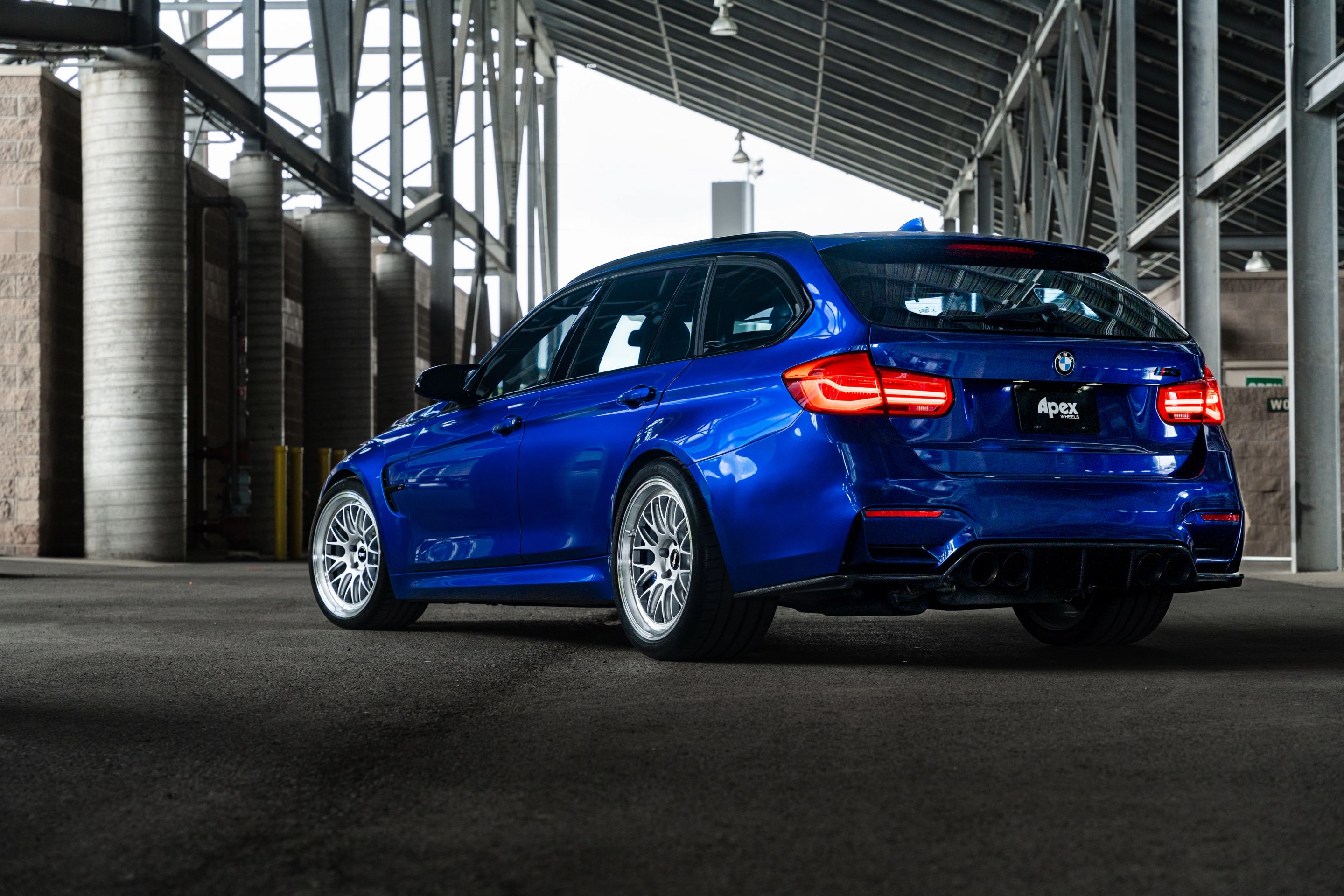 Blue BMW F80 M3 with 19" ML-10RT Apex wheels in Machined Lip Race Silver