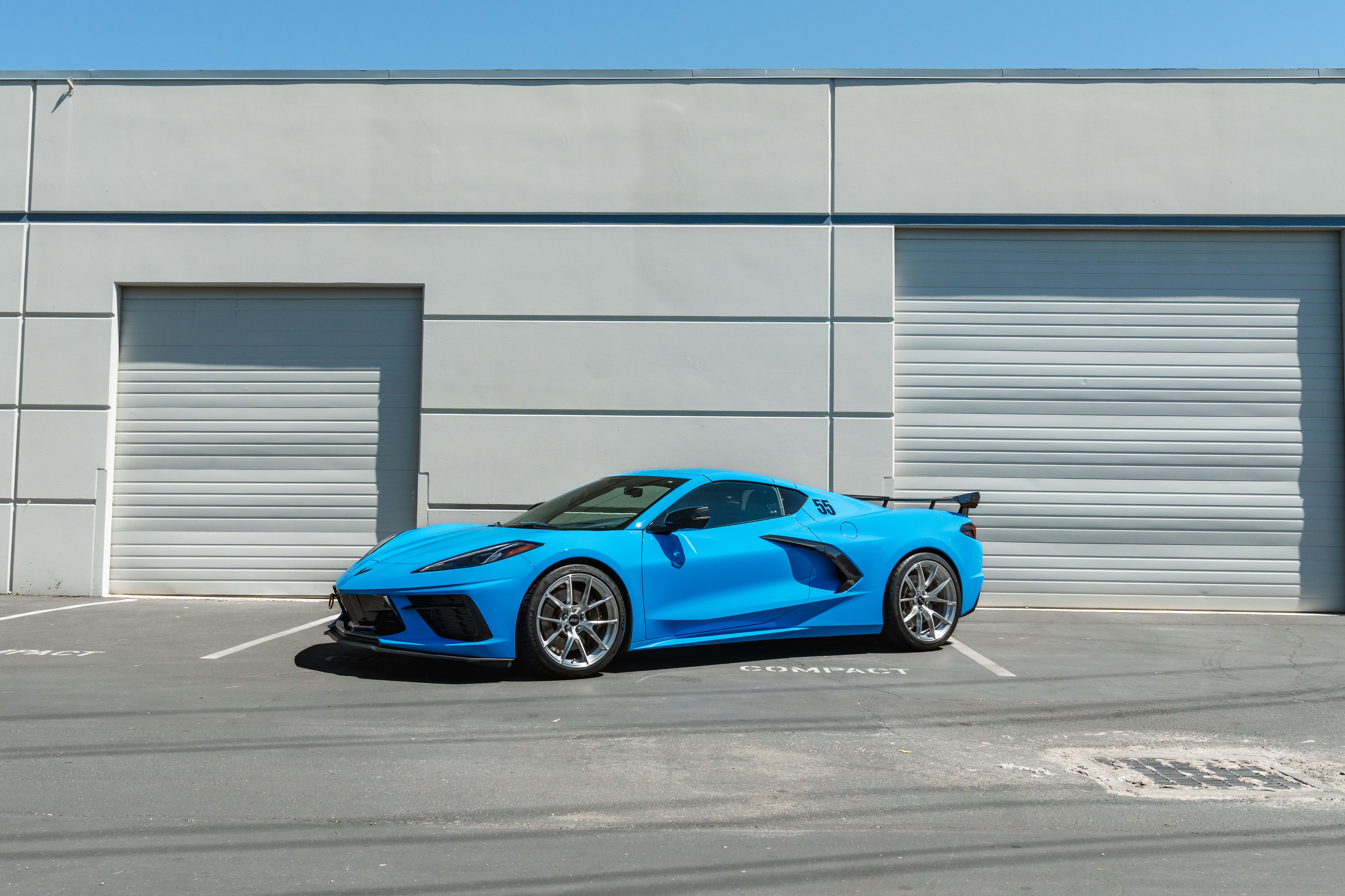 Chevrolet C8 Corvette Stingray/Z51 with 19