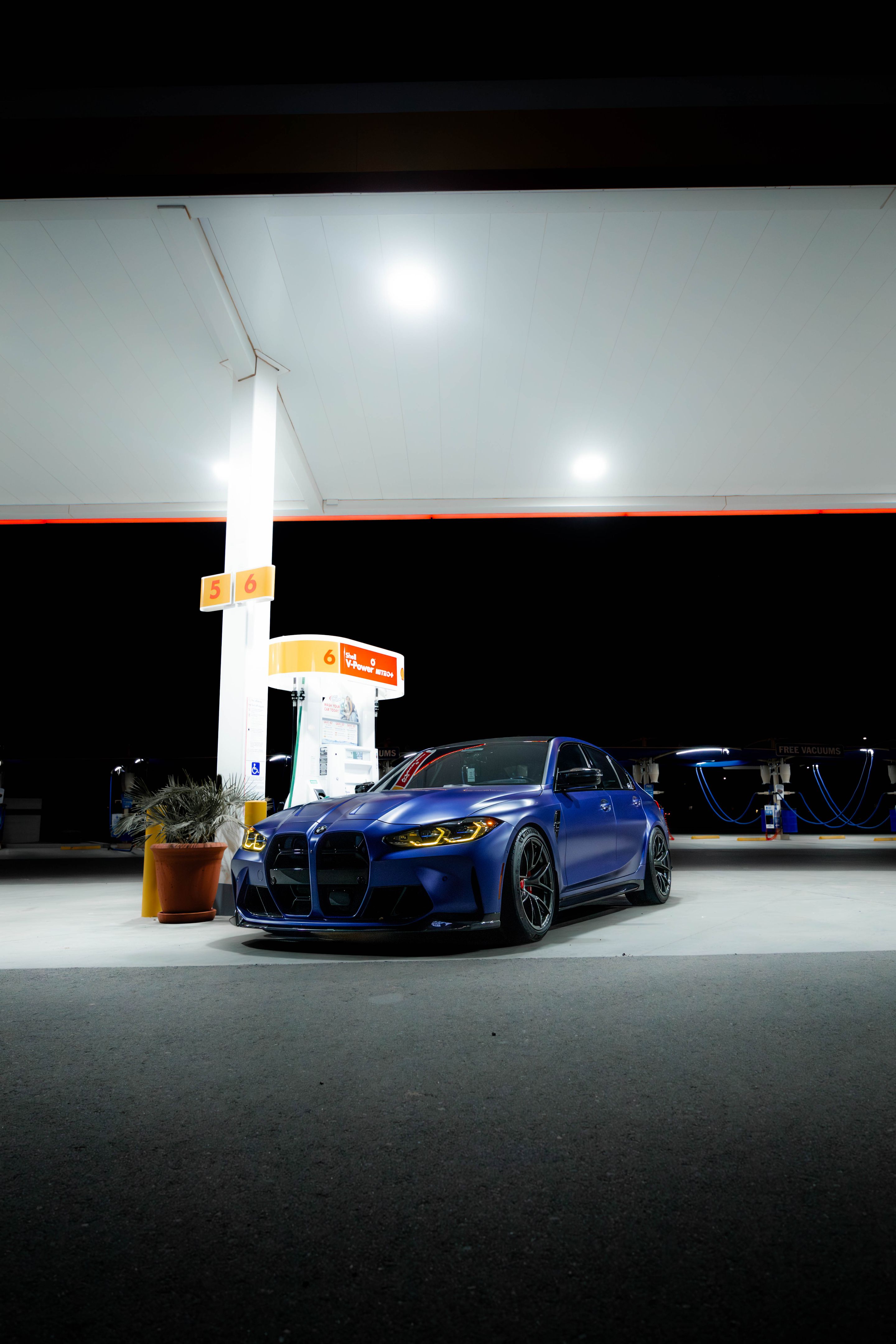 Blue BMW G80 M3 with 19" VS-5RS Apex wheels in Anthracite