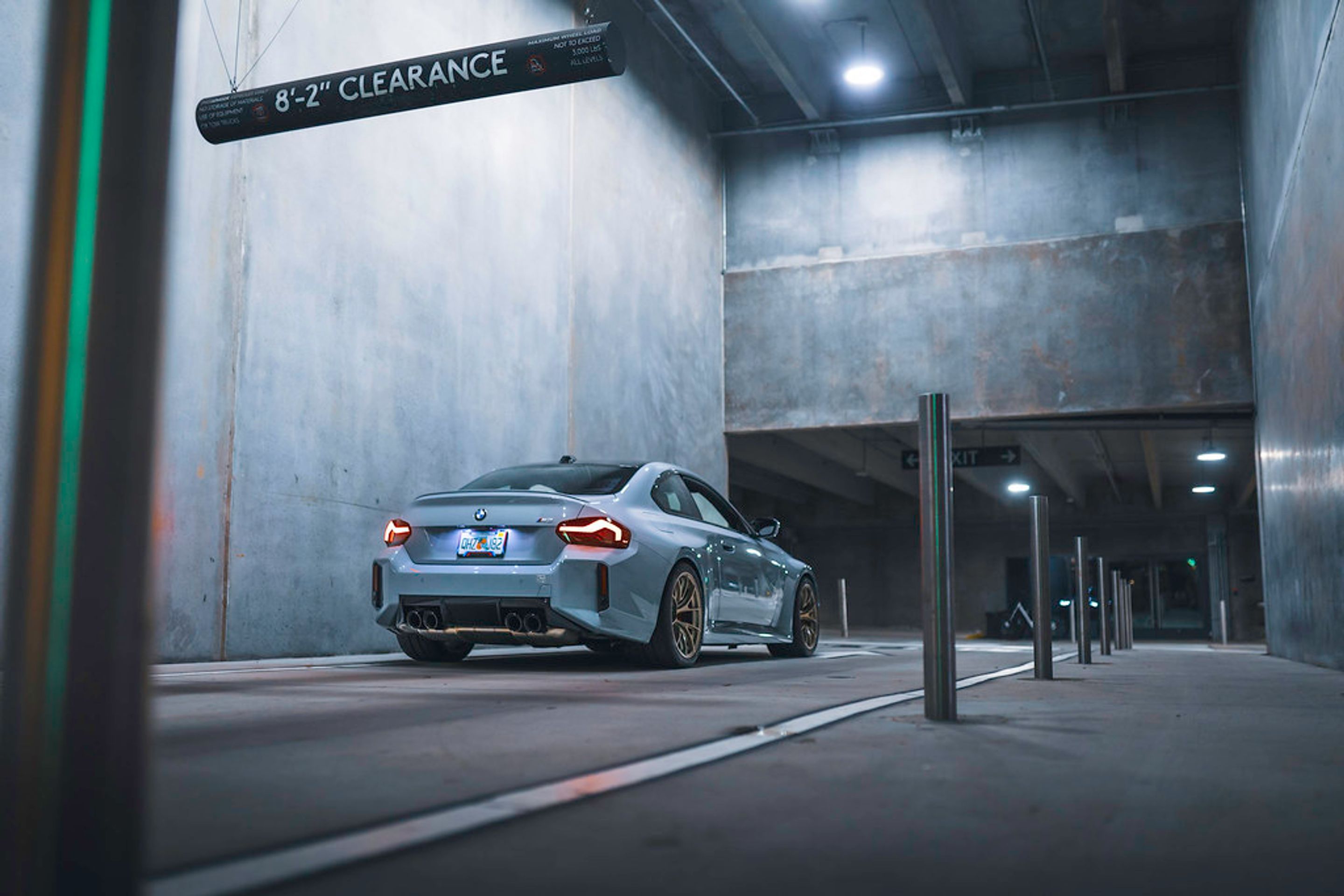 Blue BMW G87 M2 with 19" VS-5RS Apex wheels in Motorsport Gold