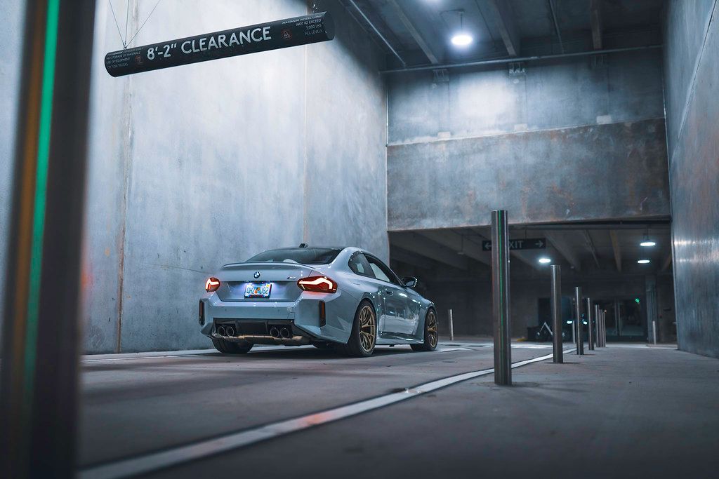 Blue BMW G87 M2 with 19" VS-5RS Apex wheels in Motorsport Gold