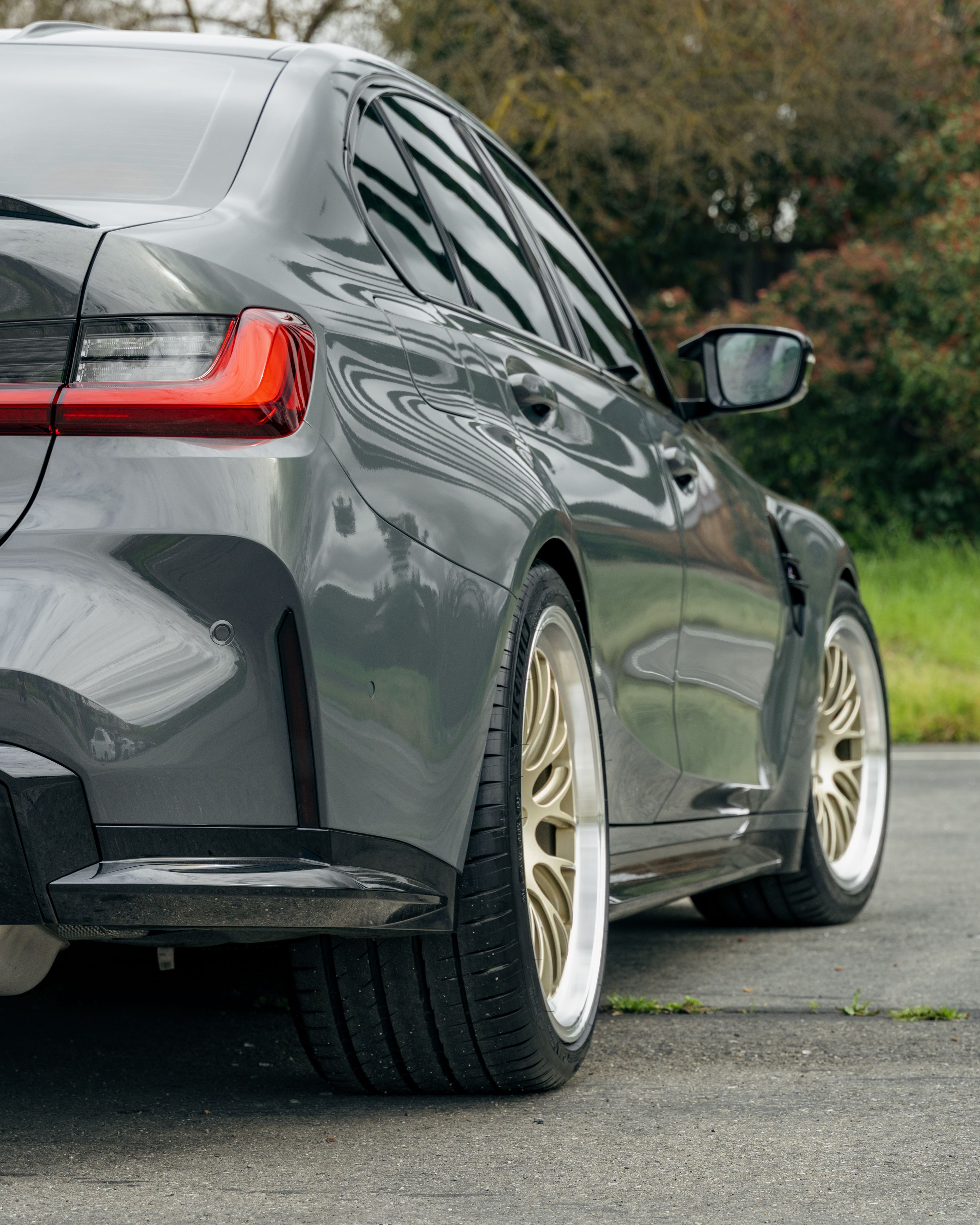 Grey BMW G80 M3 with 19"/20" ML-10RT Apex wheels in Machined Lip Gloss Motorsport Gold