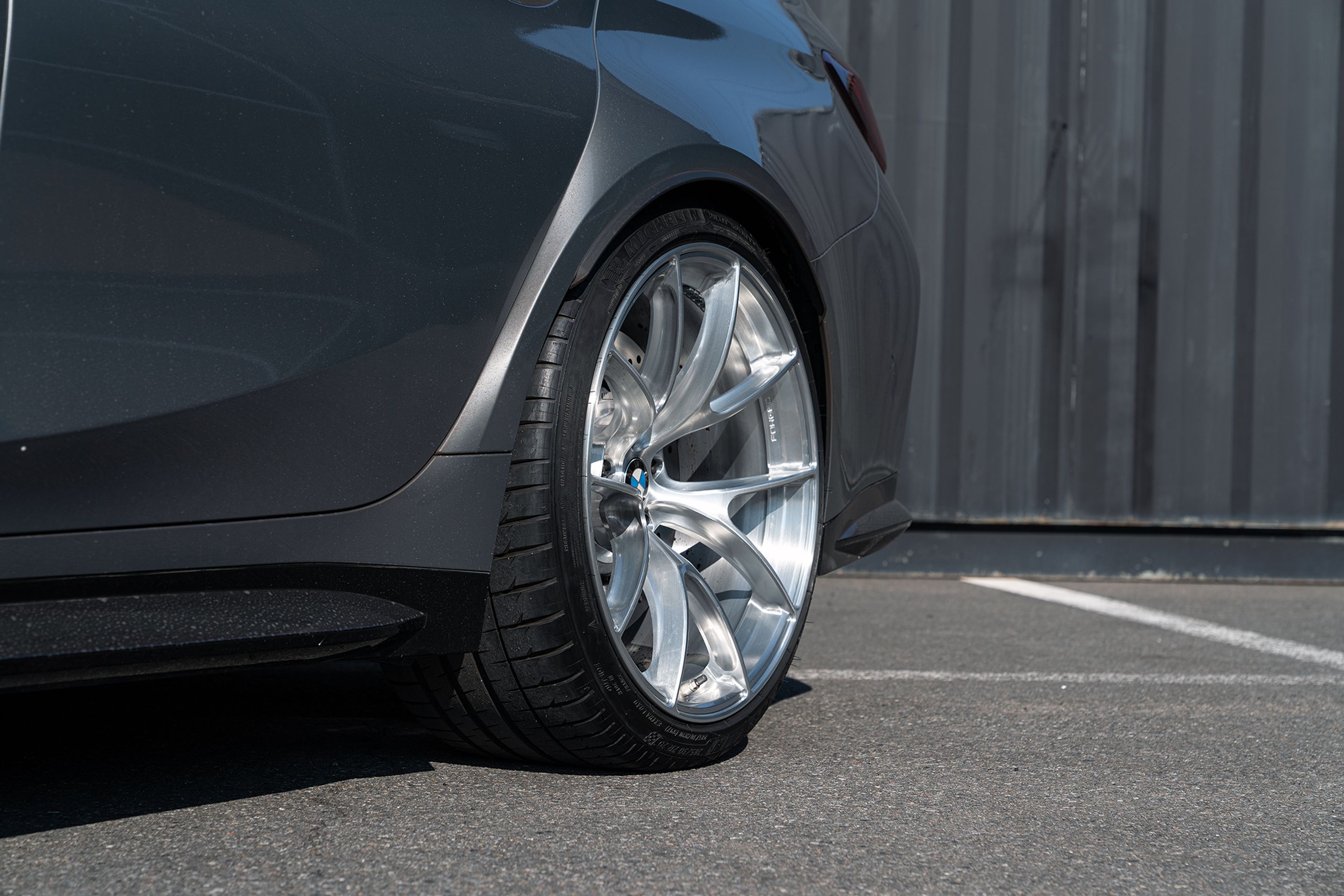 Grey BMW G80 M3 with 19"/20" VS-5RS Apex wheels in Brushed Clear